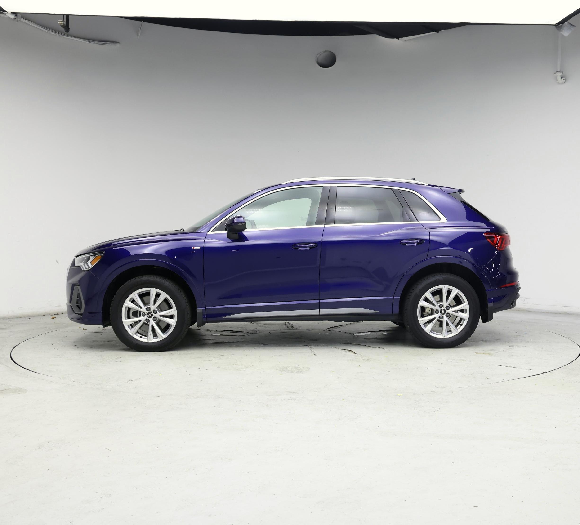 Thumbnail: 2023 Audi Q3 - 3