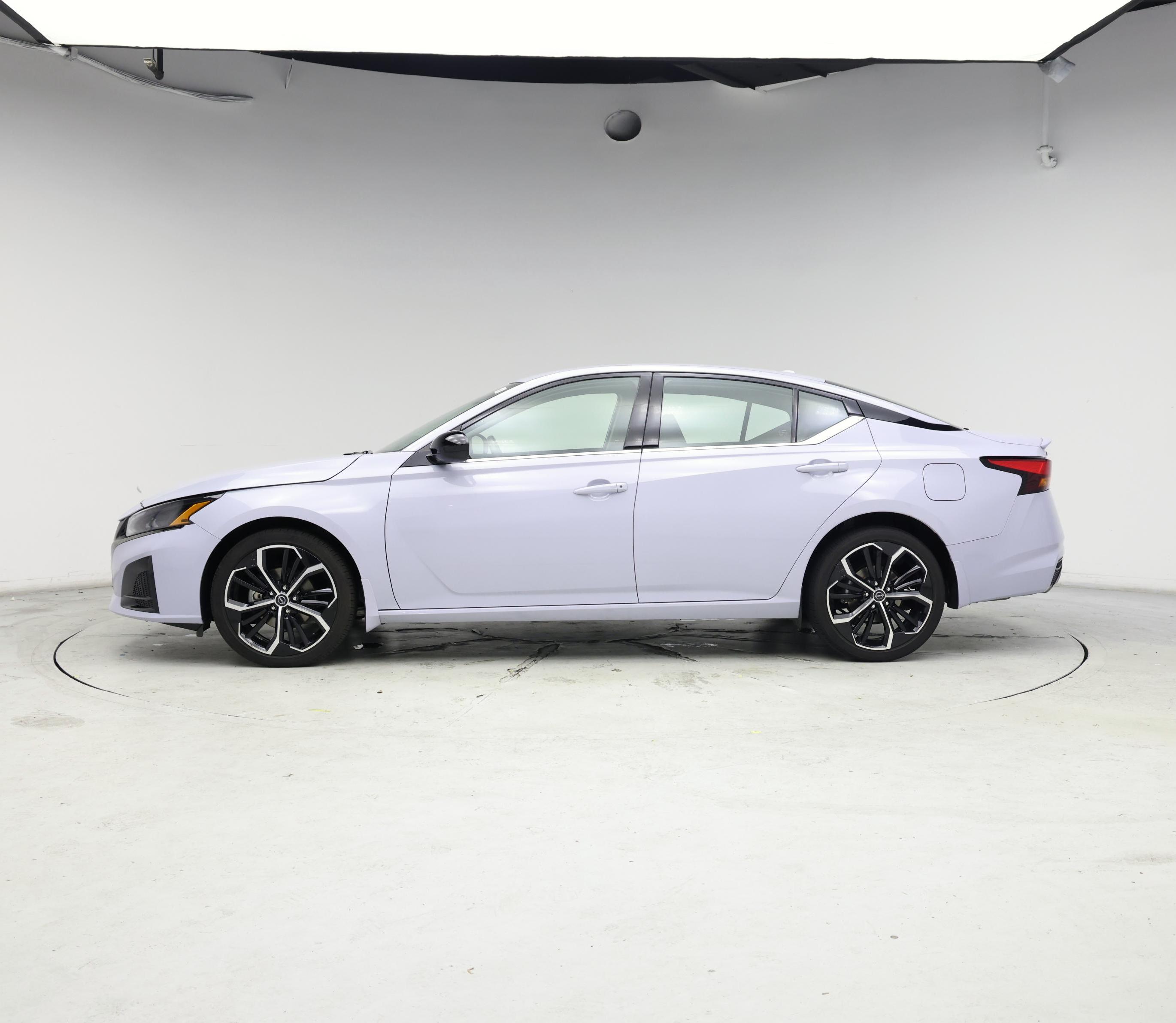 Thumbnail: 2023 Nissan Altima - 3