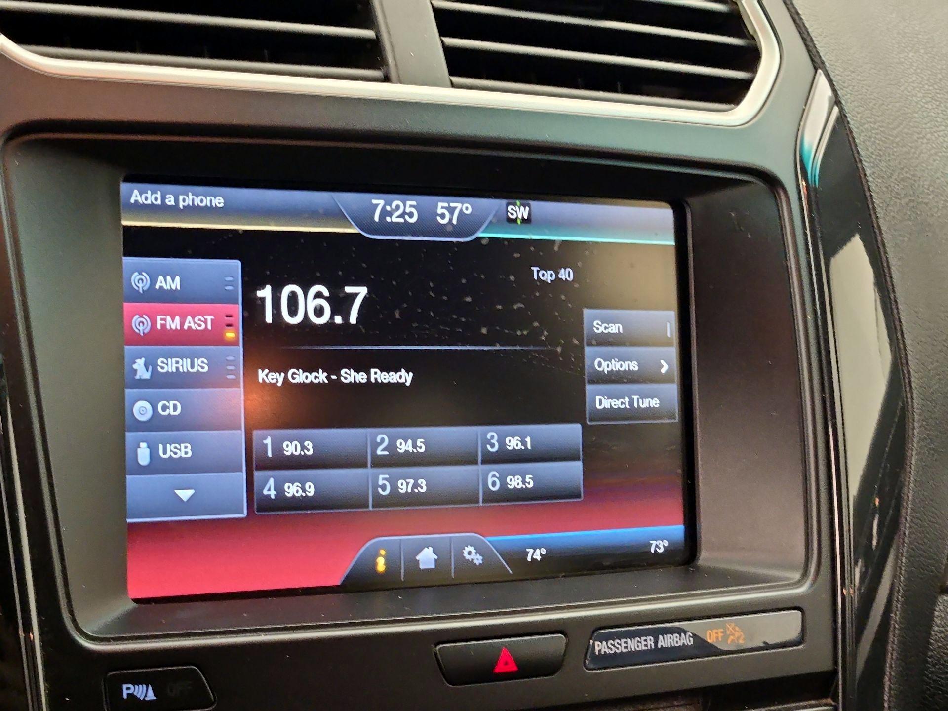 Thumbnail: 2016 Ford Explorer - 16