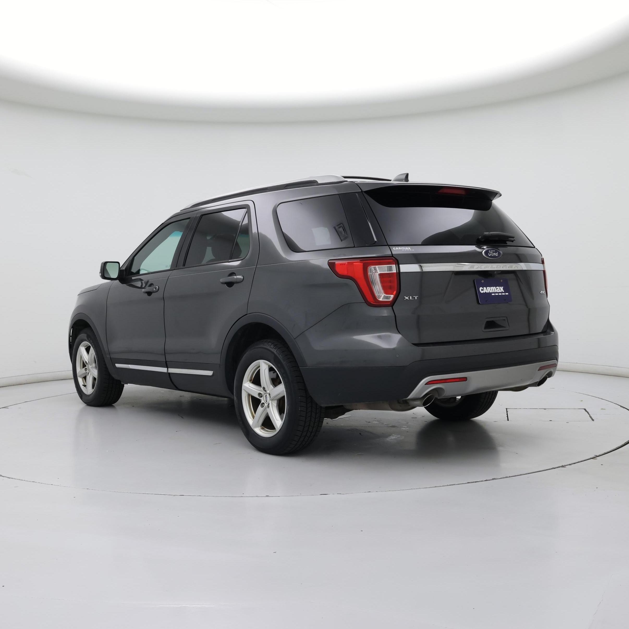 Thumbnail: 2016 Ford Explorer - 2