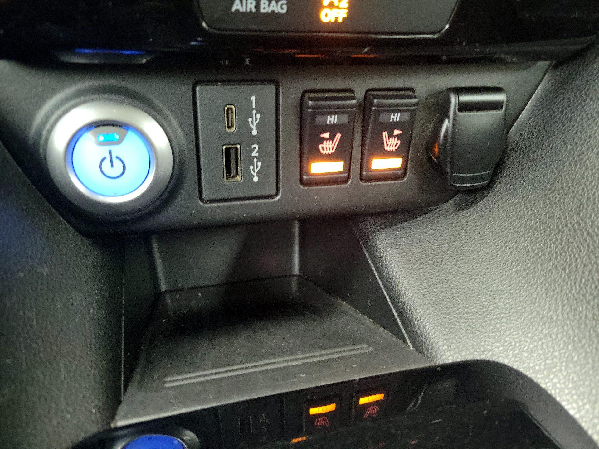 Thumbnail: 2022 Nissan Leaf - 18