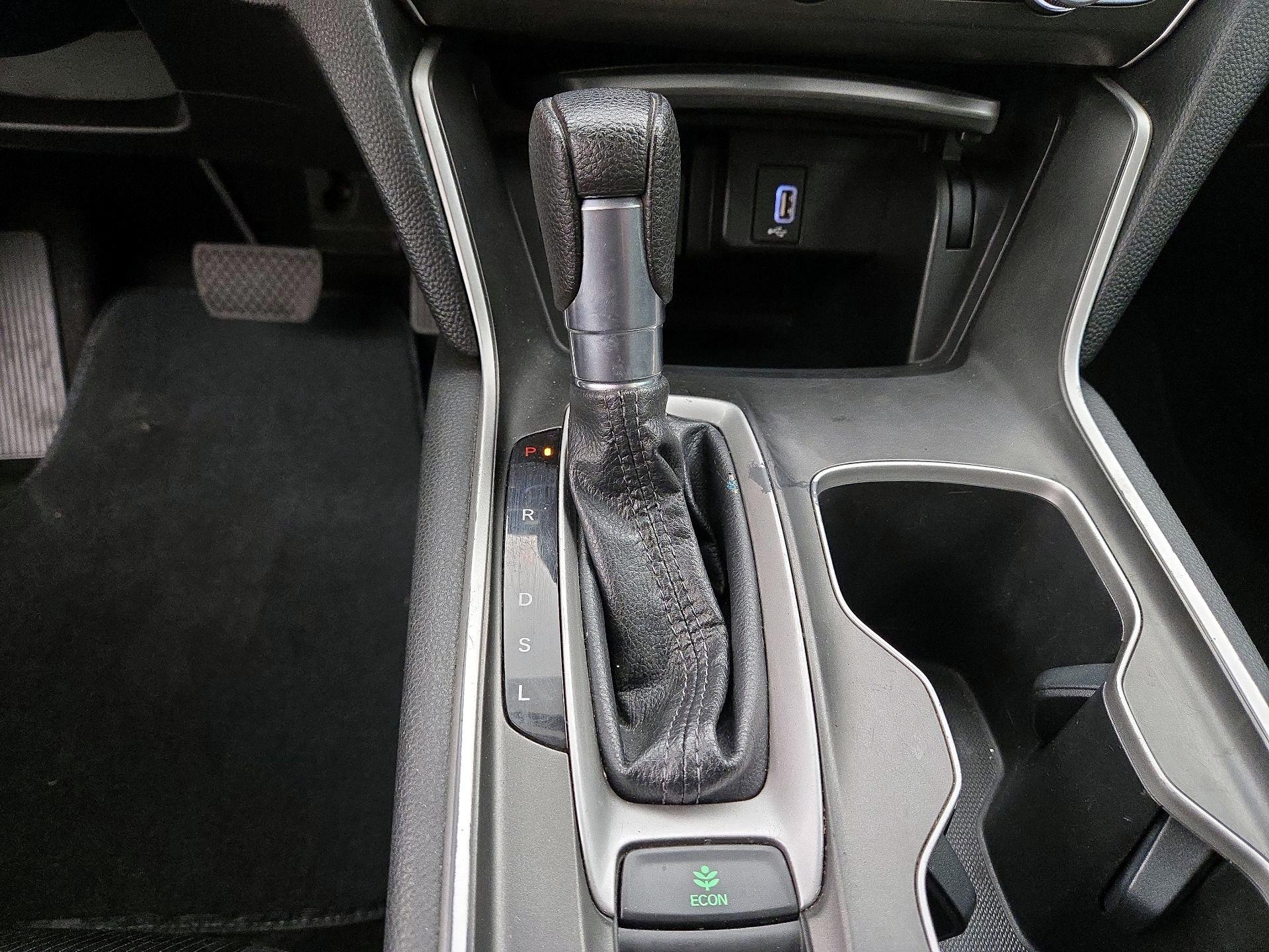 Thumbnail: 2019 Honda Accord - 17