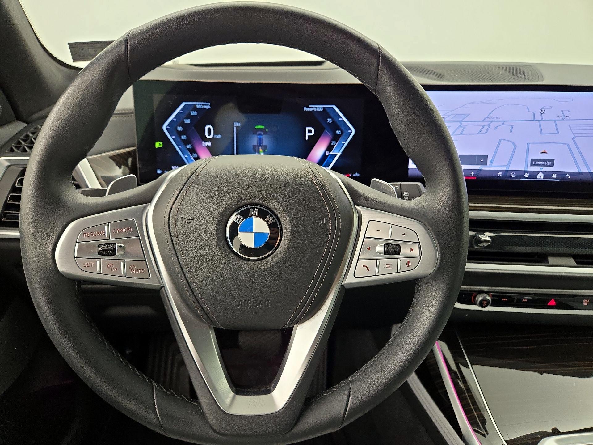 Thumbnail: 2024 BMW X7 - 10
