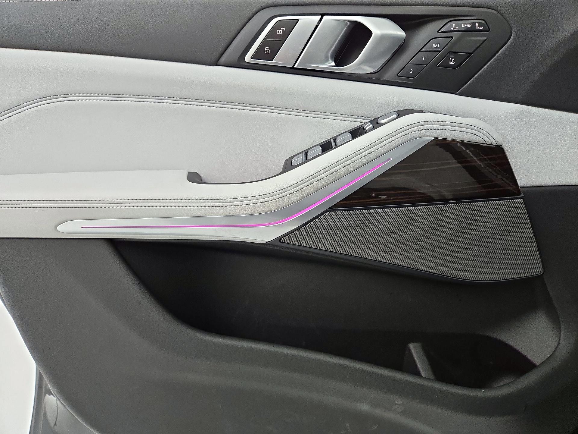 Thumbnail: 2024 BMW X7 - 12