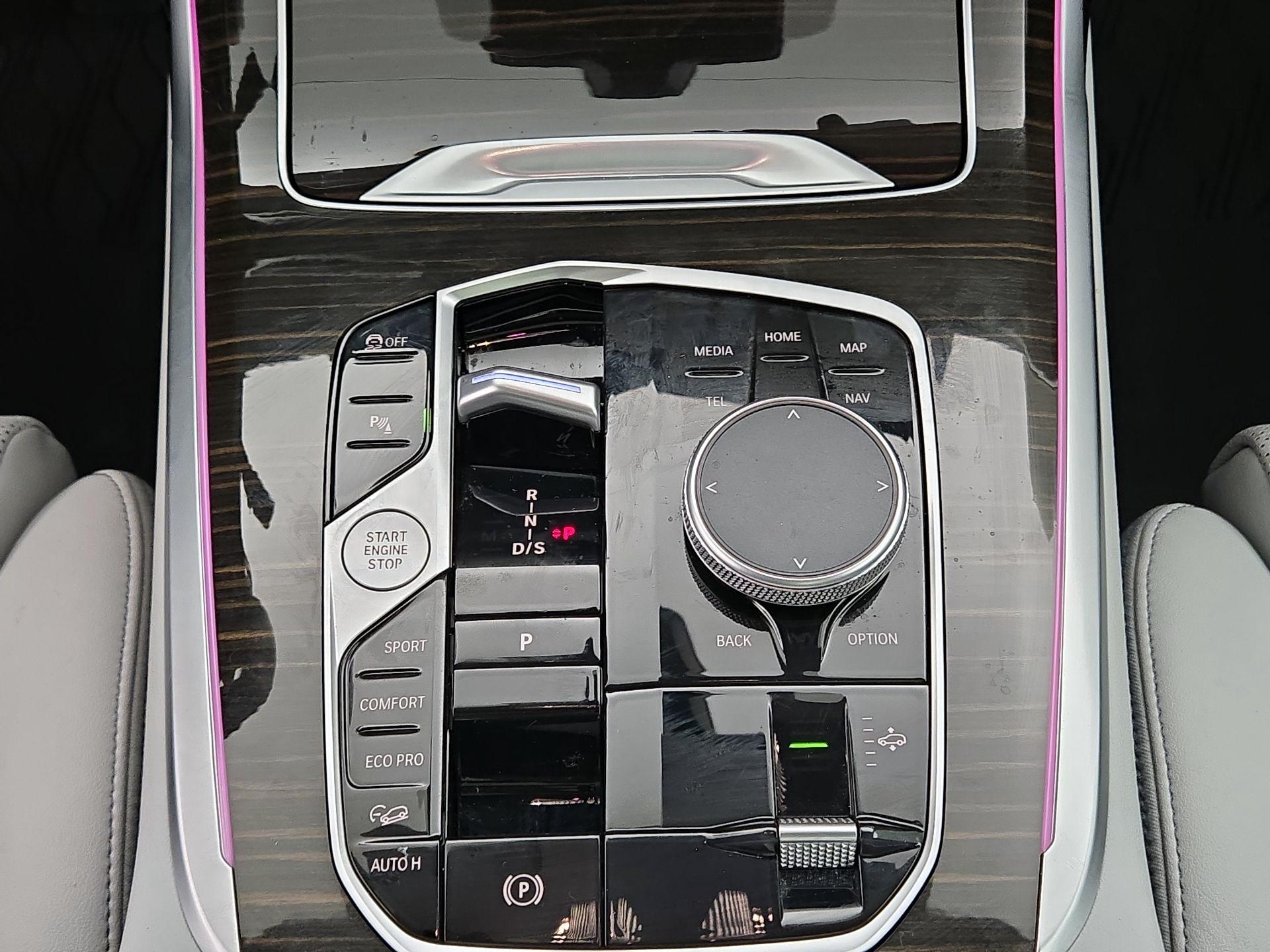 Thumbnail: 2024 BMW X7 - 17