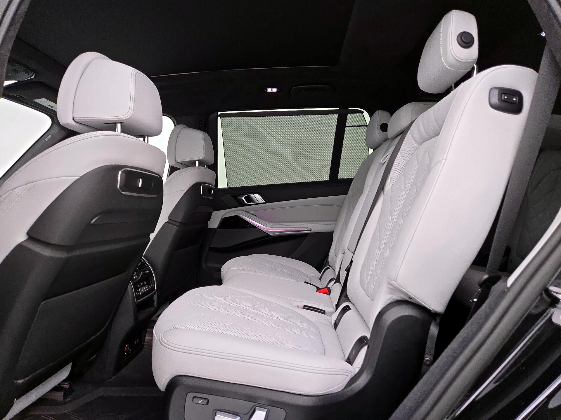 Thumbnail: 2024 BMW X7 - 20