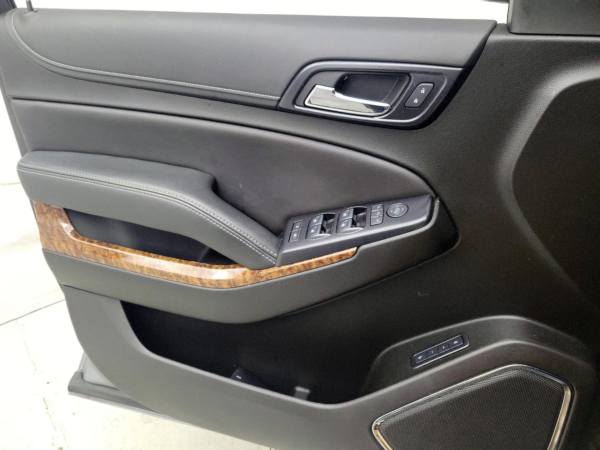 Thumbnail: 2020 Chevrolet Tahoe - 12