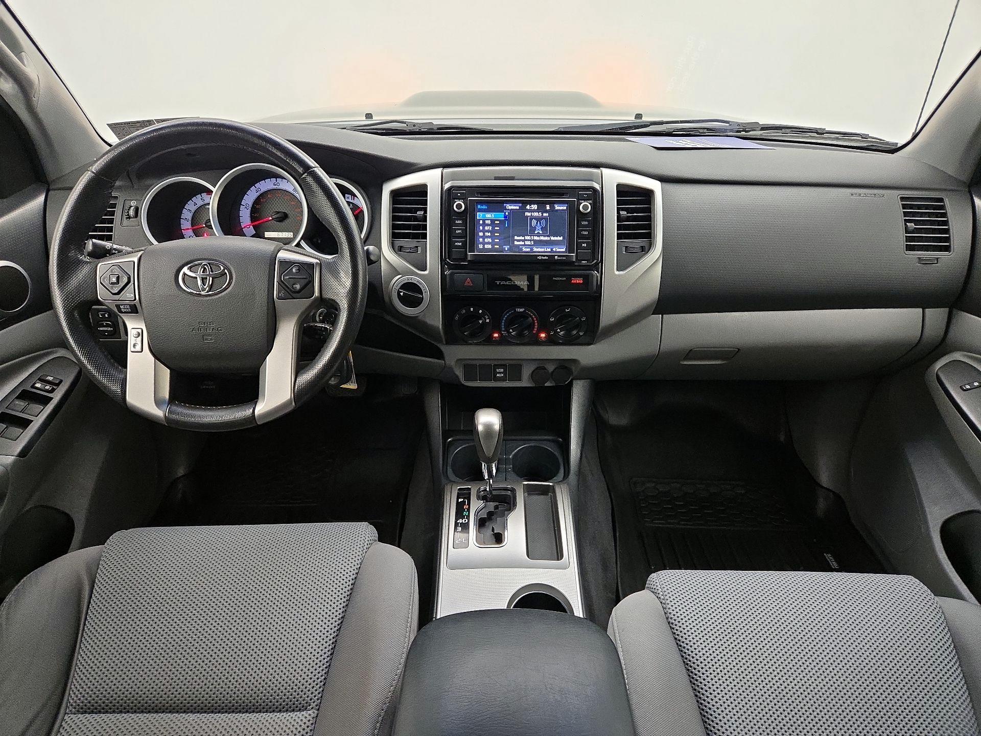 Thumbnail: 2015 Toyota Tacoma - 9