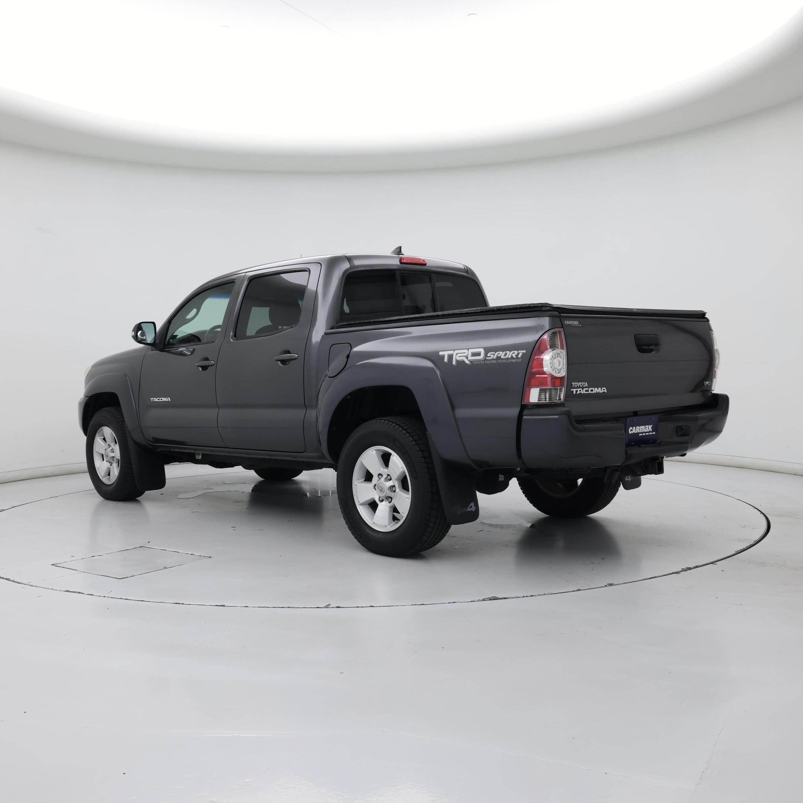 Thumbnail: 2015 Toyota Tacoma - 2