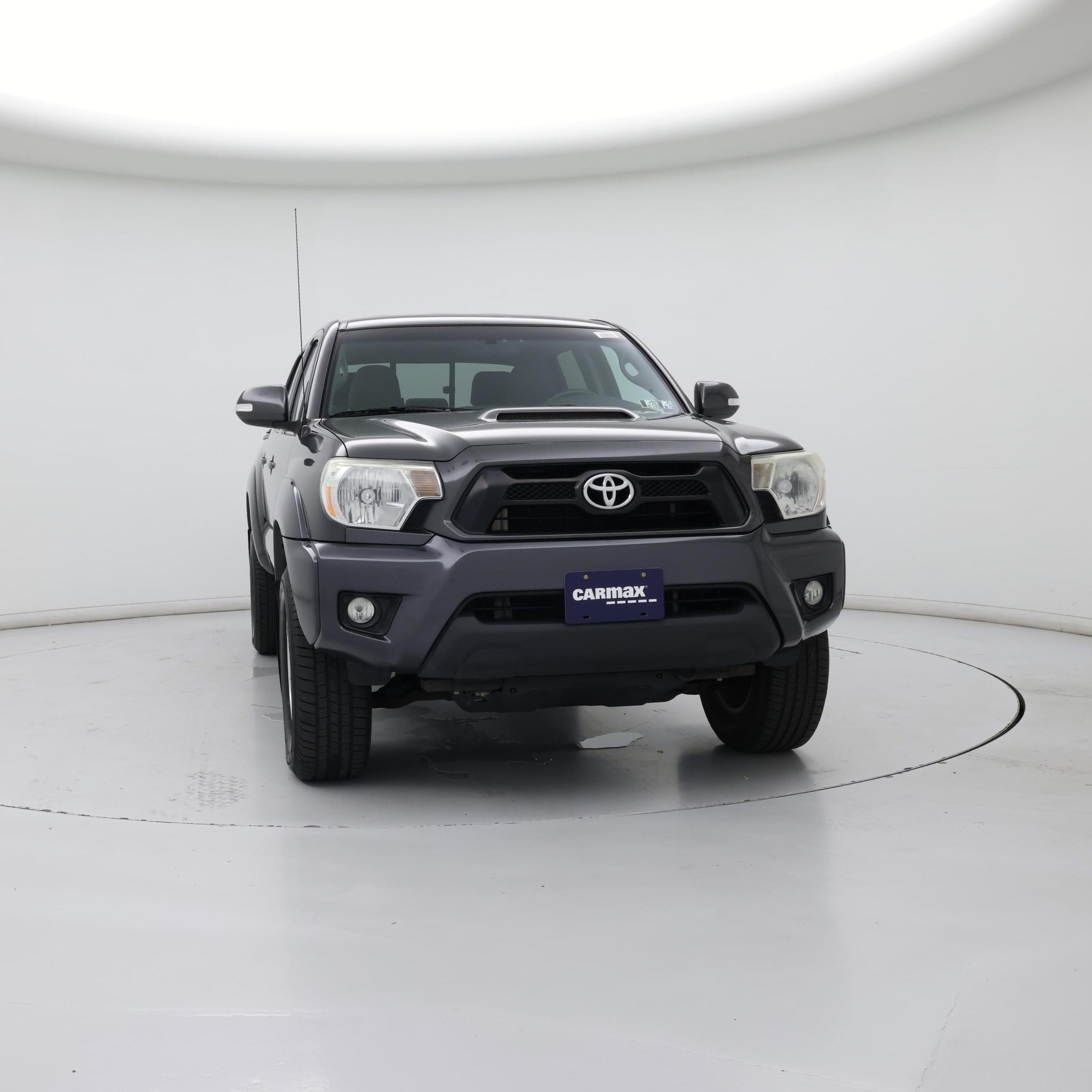 Thumbnail: 2015 Toyota Tacoma - 5