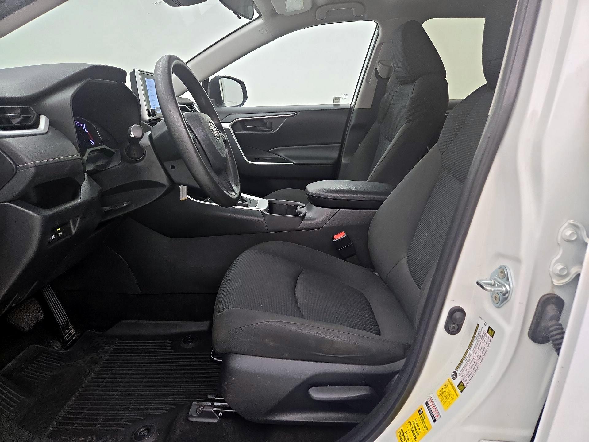 Thumbnail: 2023 Toyota RAV4 - 11