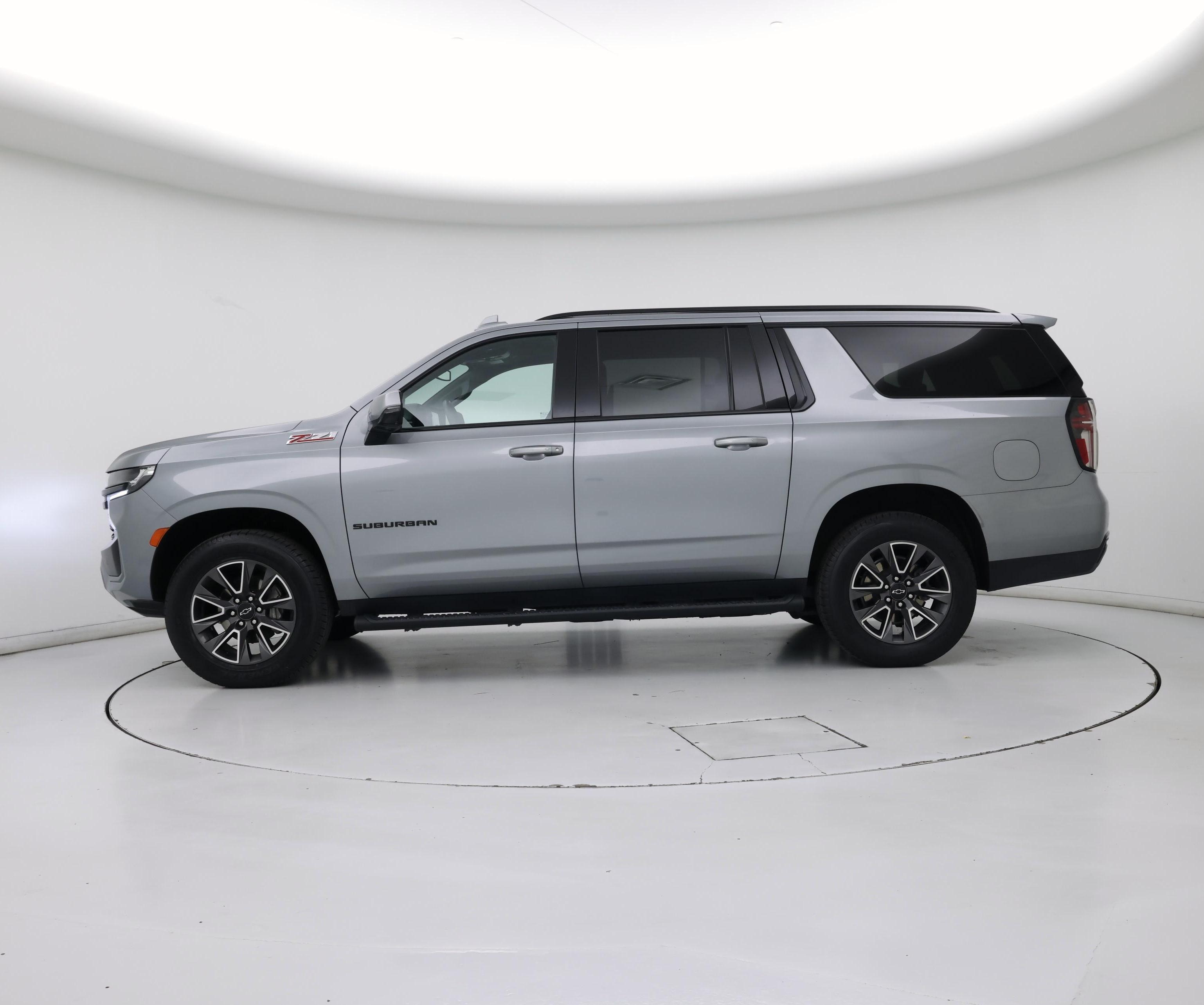 Thumbnail: 2024 Chevrolet Suburban - 3