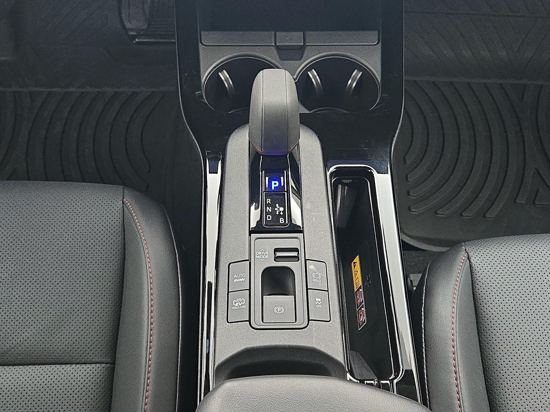Thumbnail: 2024 Toyota Prius Prime - 18
