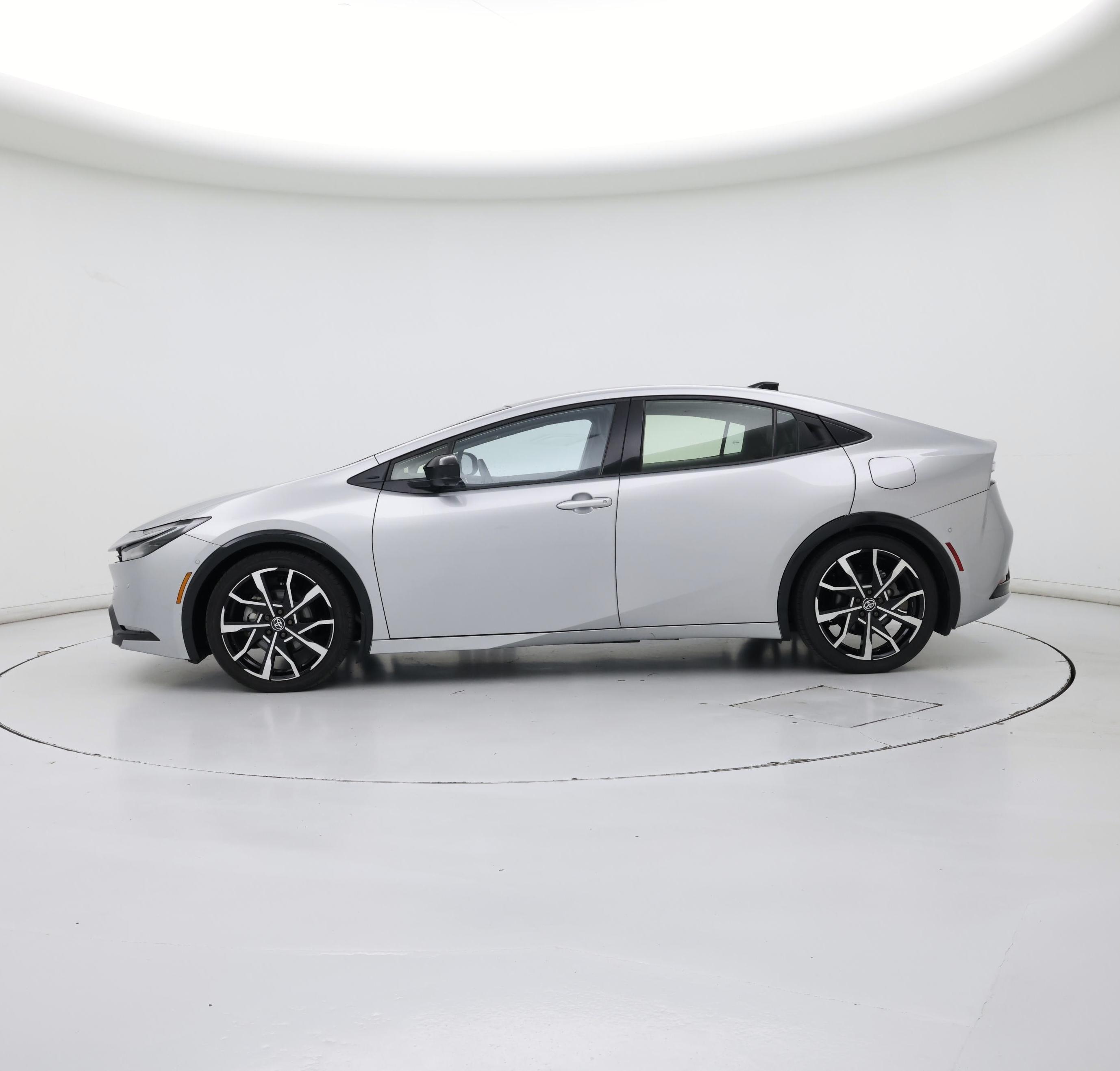 Thumbnail: 2024 Toyota Prius Prime - 3