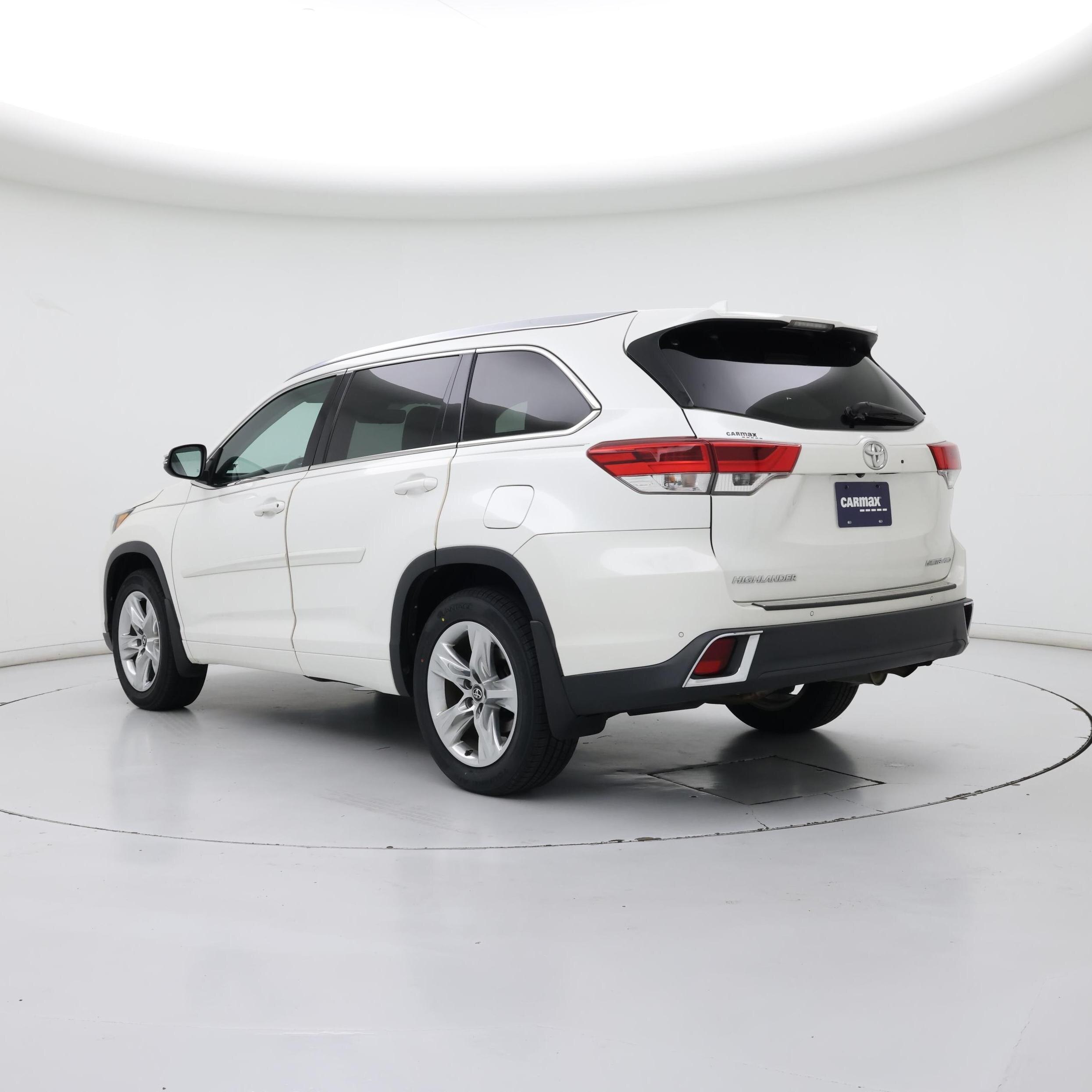 Thumbnail: 2018 Toyota Highlander - 2