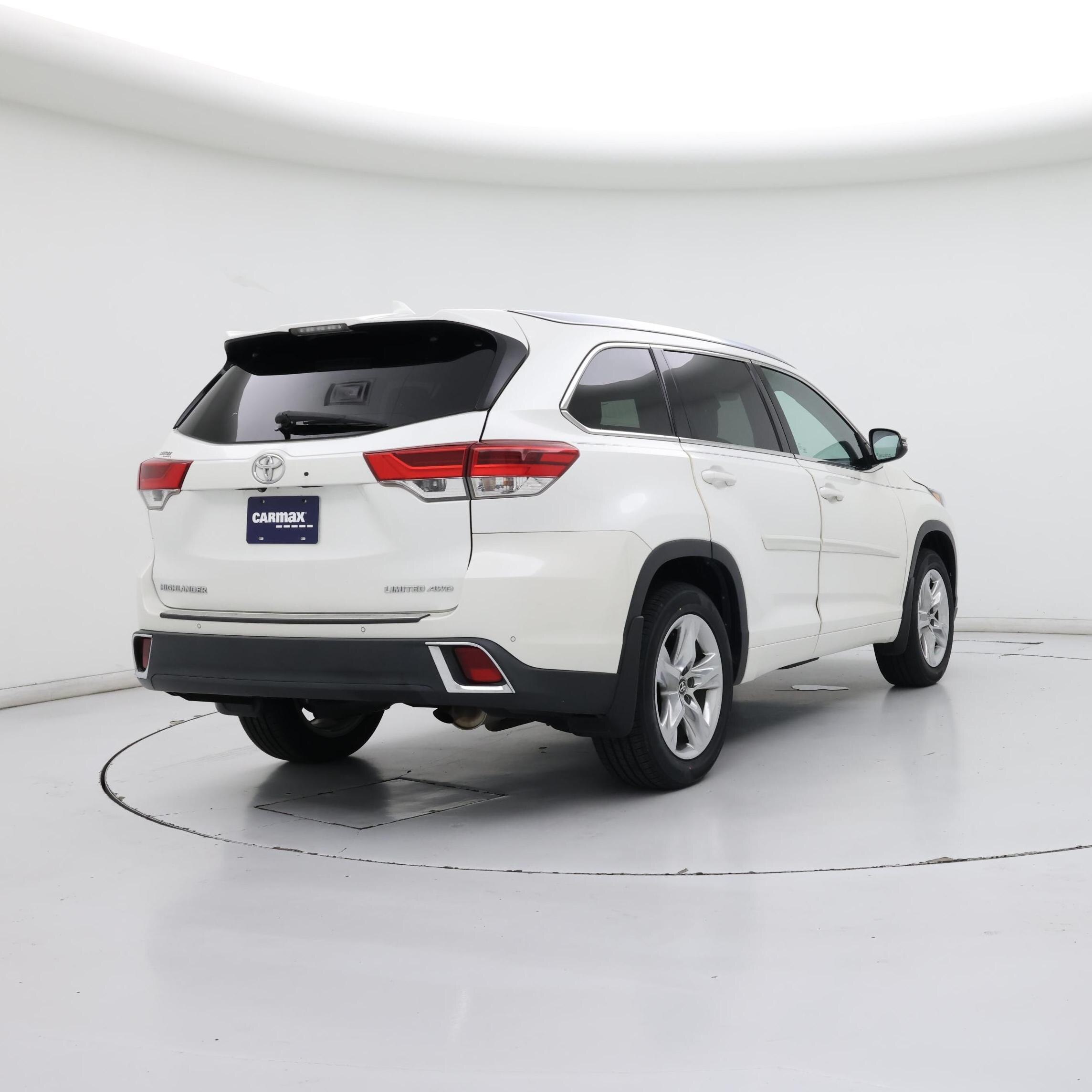 Thumbnail: 2018 Toyota Highlander - 8