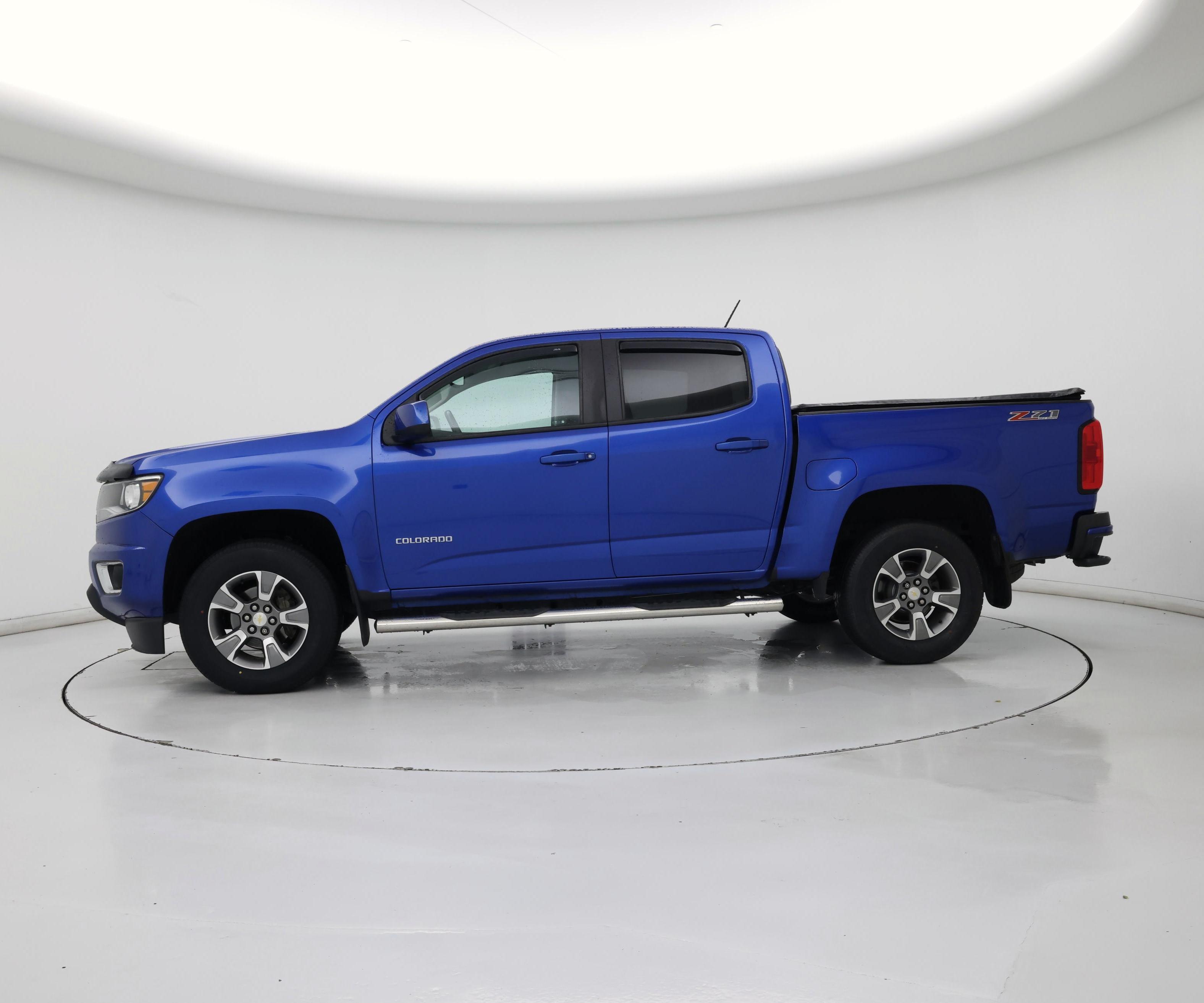 Thumbnail: 2018 Chevrolet Colorado - 3