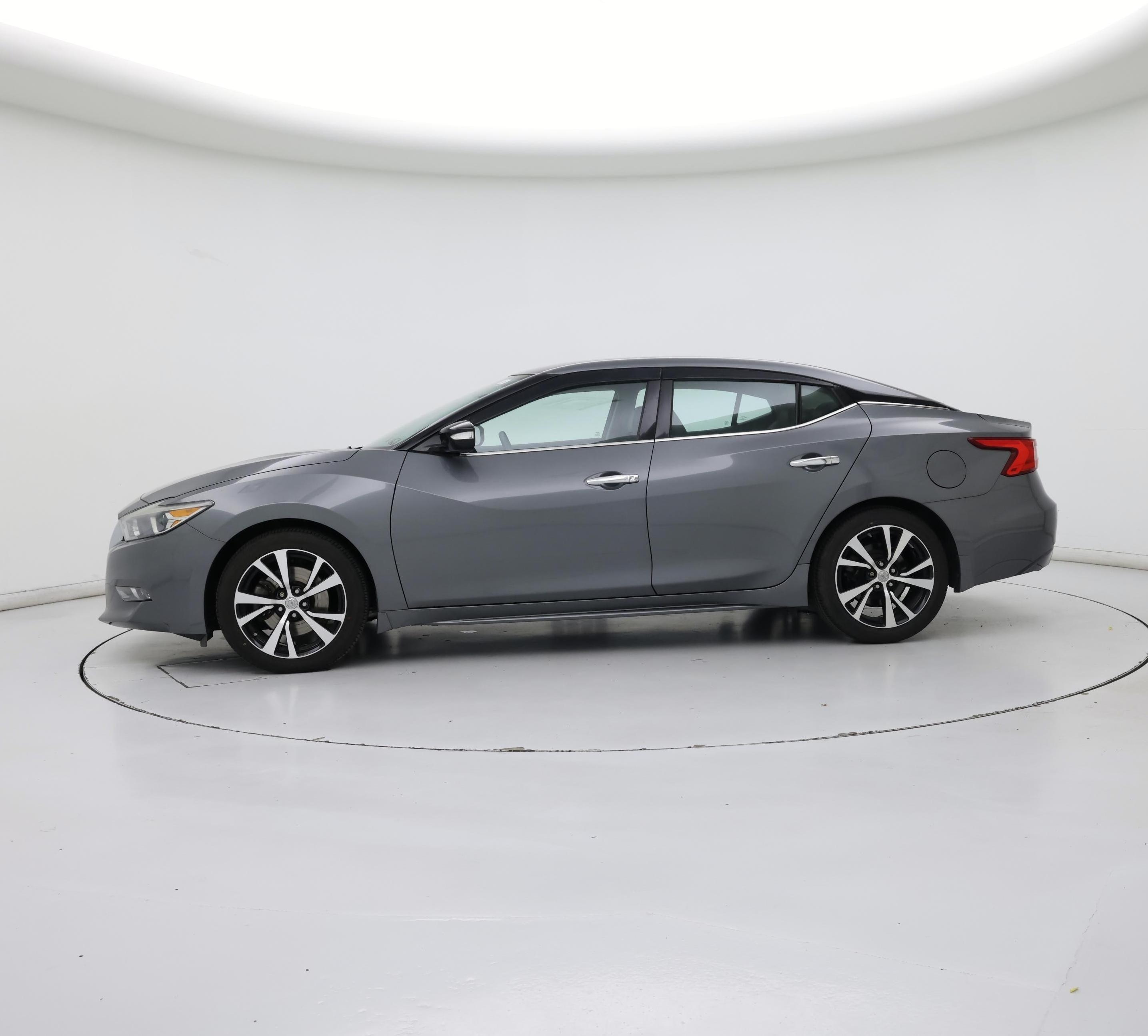 Thumbnail: 2017 Nissan Maxima - 3