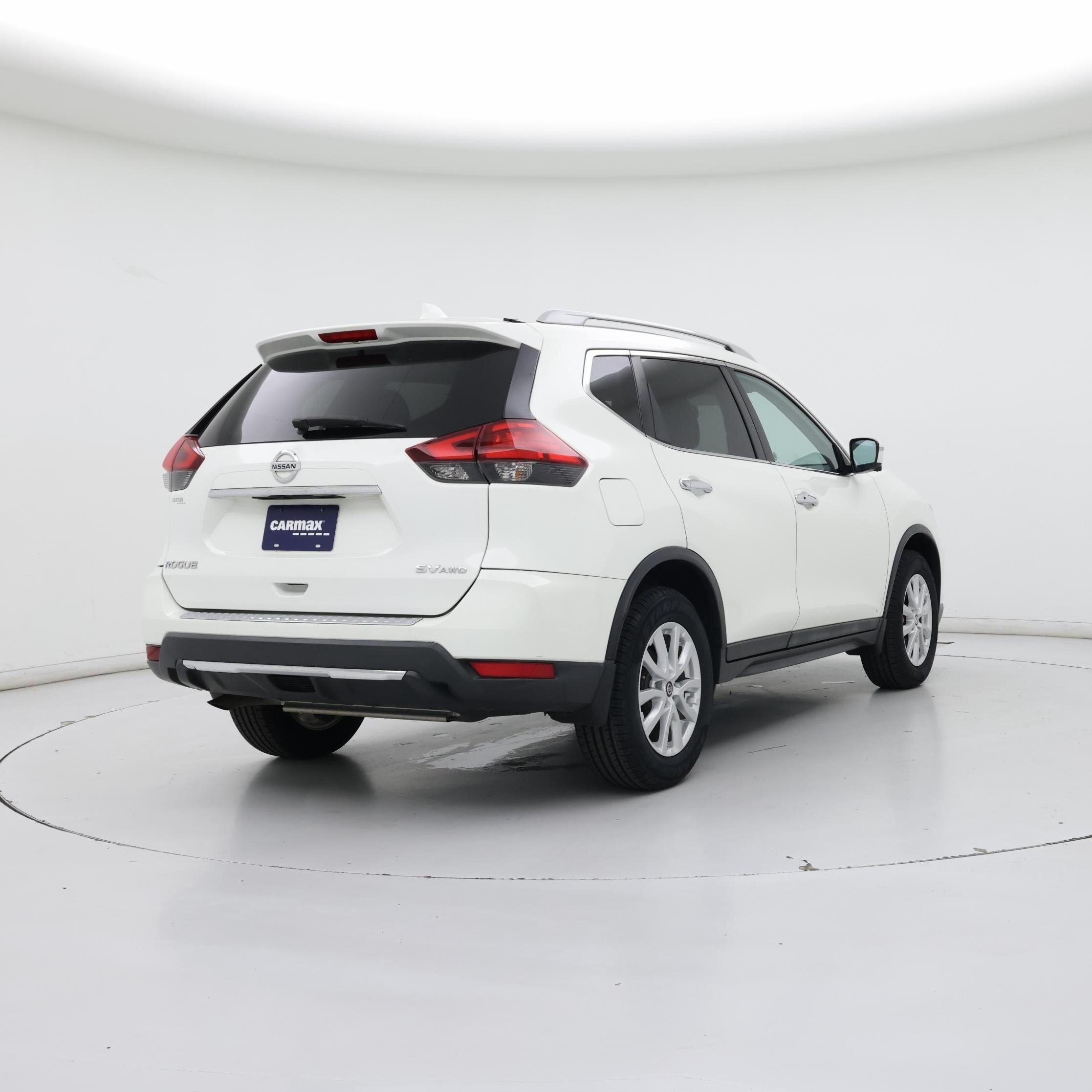Thumbnail: 2017 Nissan Rogue - 8
