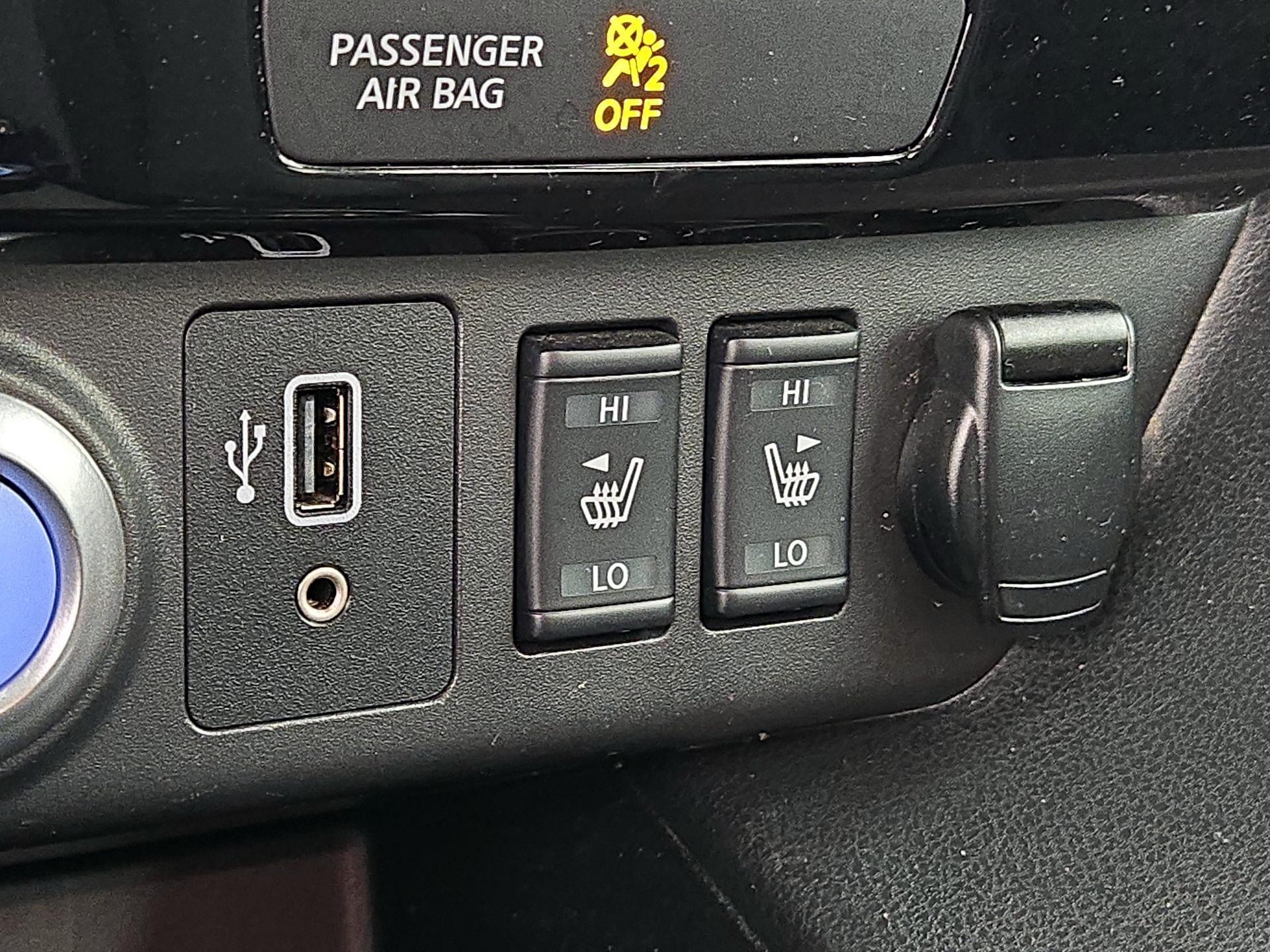Thumbnail: 2019 Nissan Leaf - 18