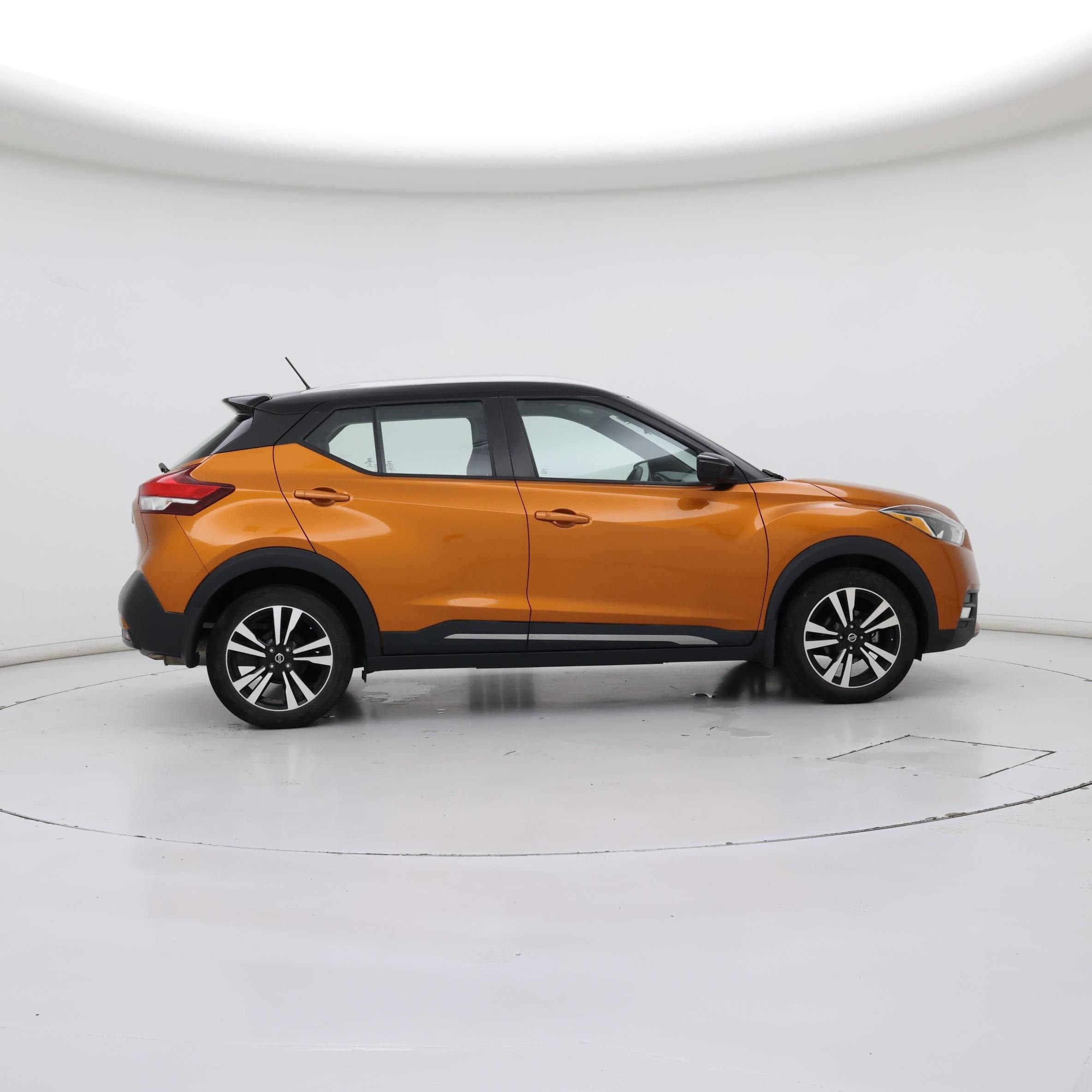 Thumbnail: 2019 Nissan Kicks - 7