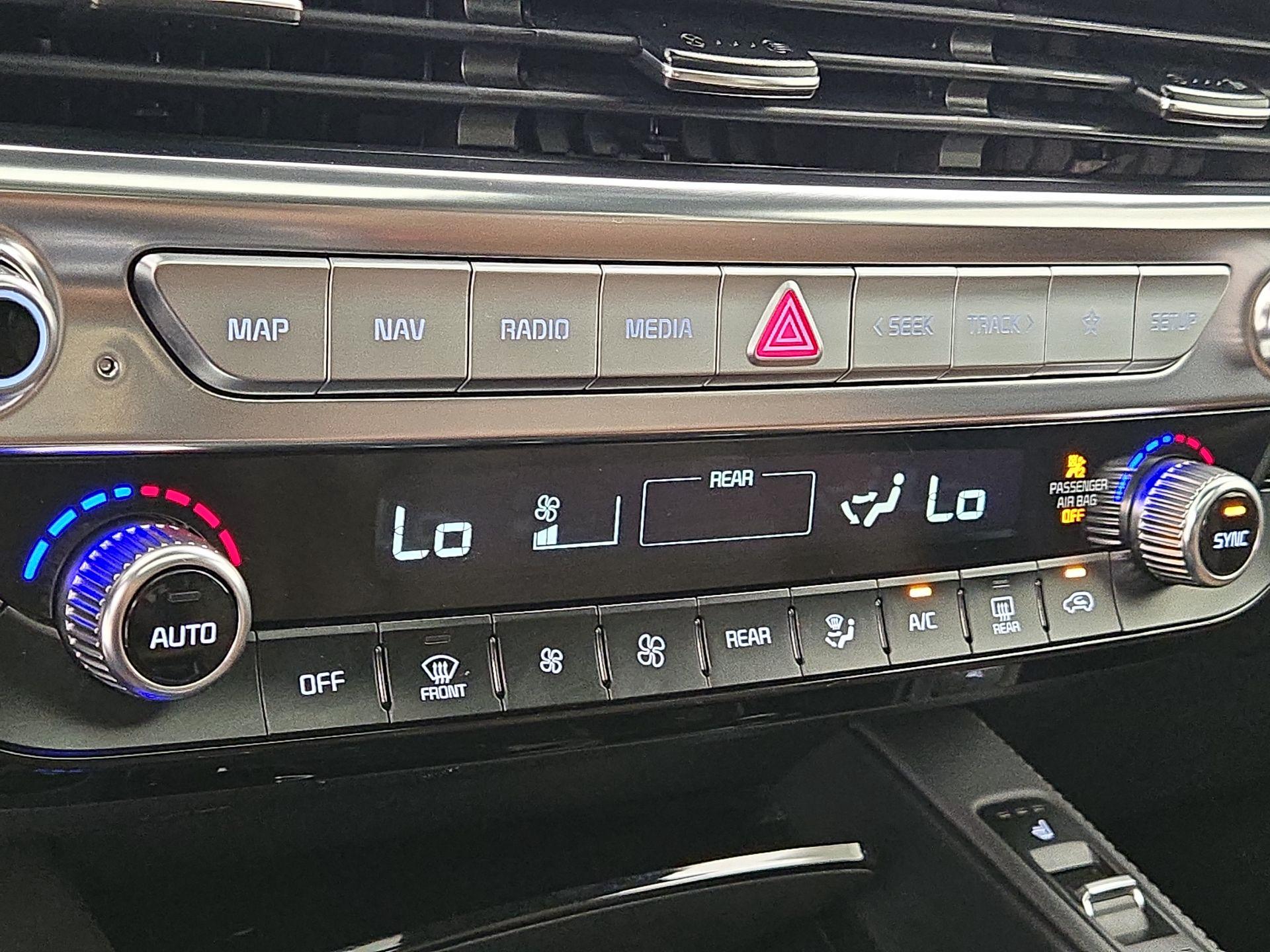 Thumbnail: 2022 Kia Telluride - 17