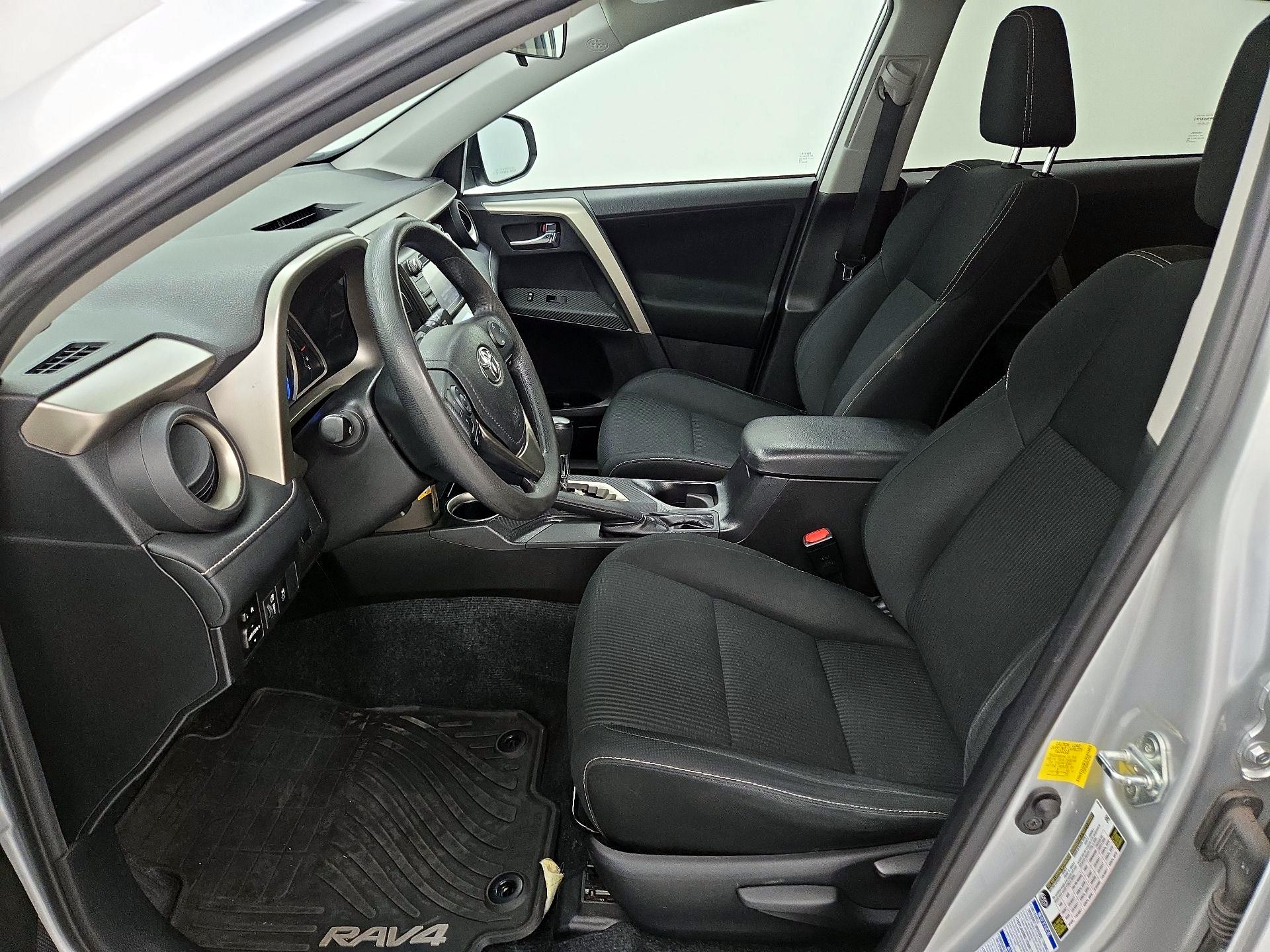 Thumbnail: 2014 Toyota RAV4 - 11