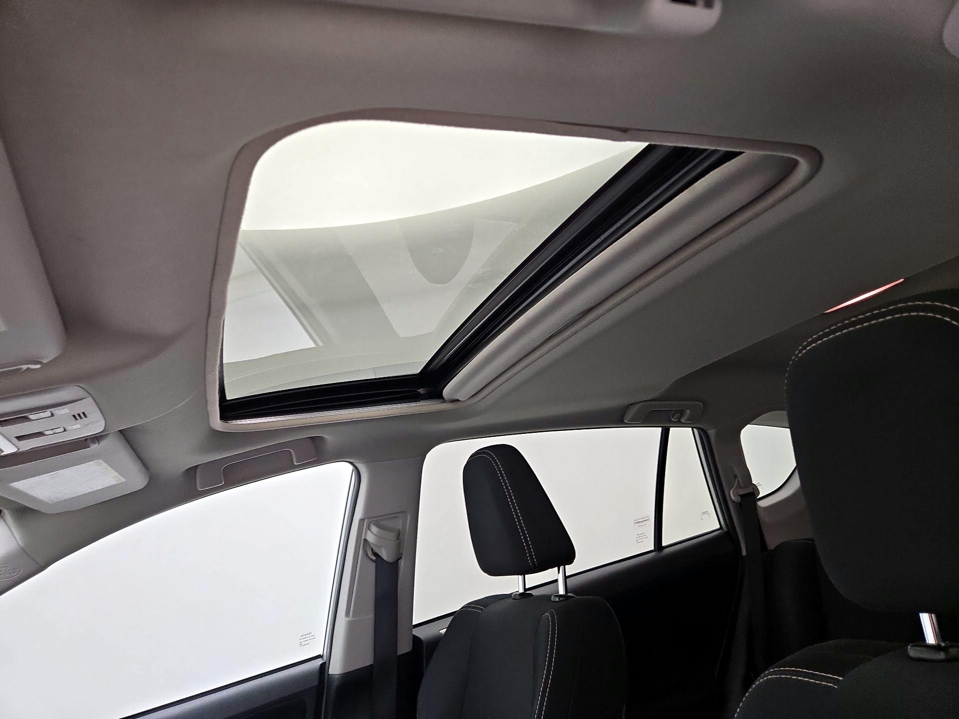 Thumbnail: 2014 Toyota RAV4 - 19