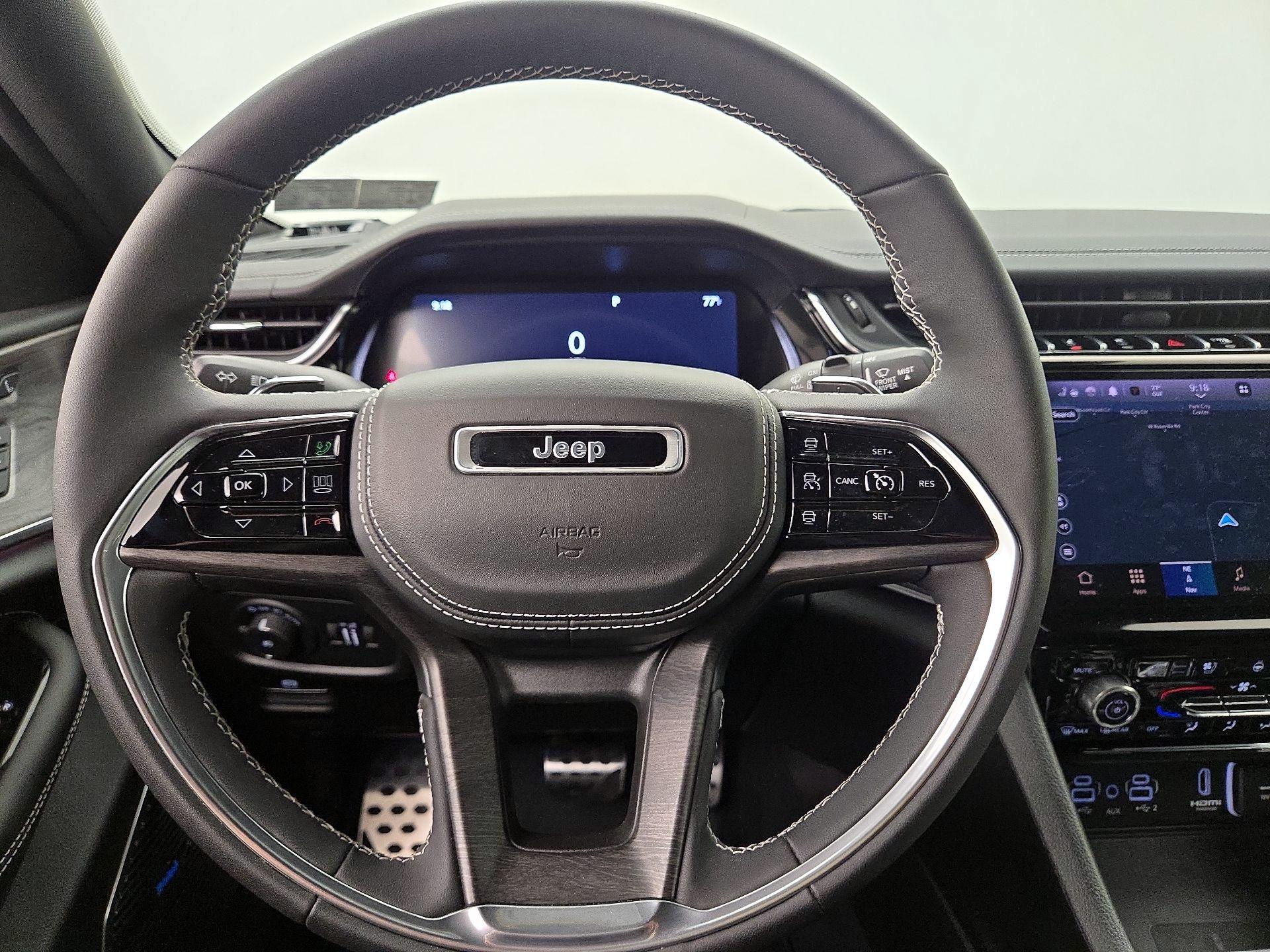 Thumbnail: 2024 Jeep Grand Cherokee - 10