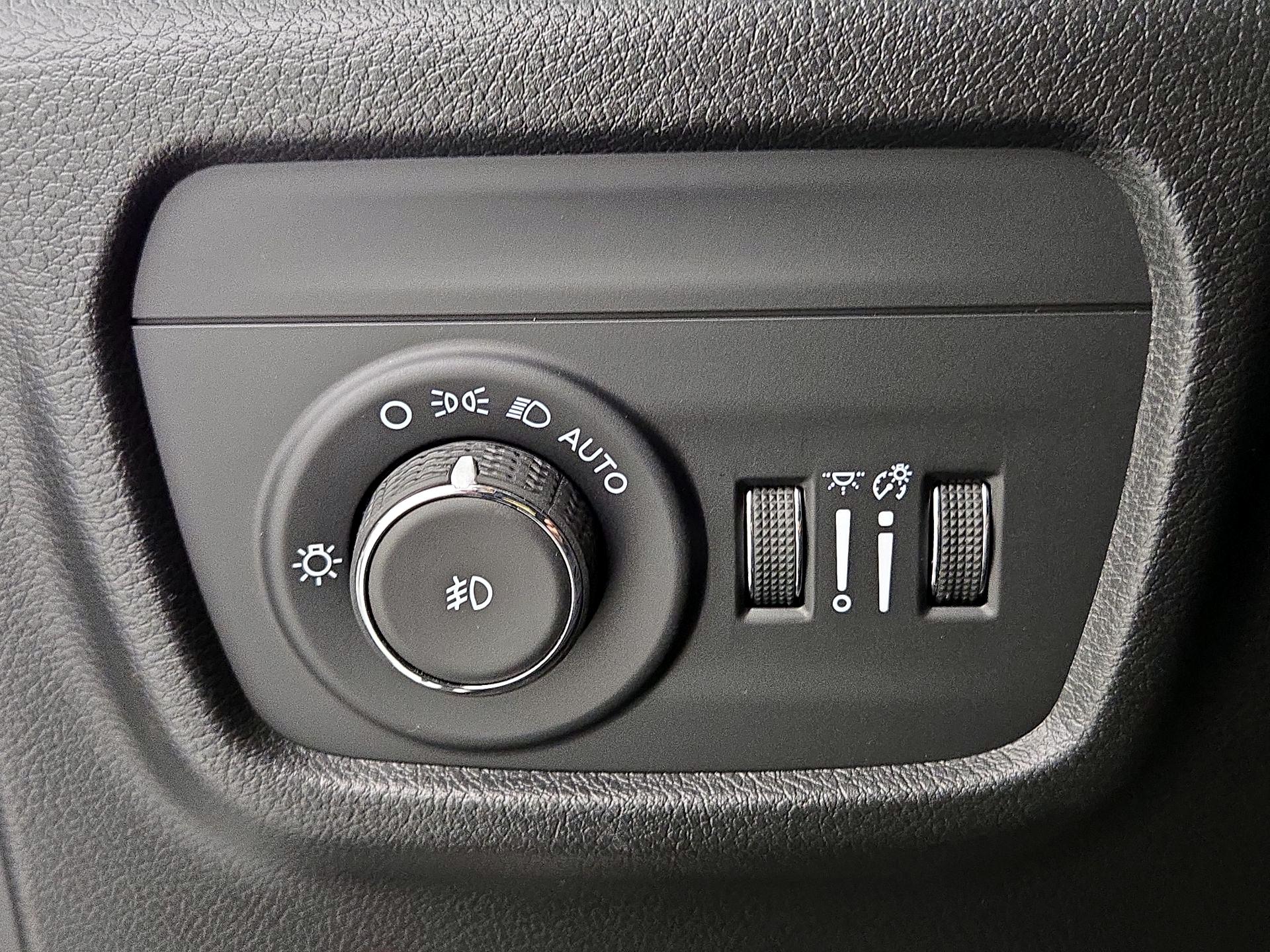 Thumbnail: 2024 Jeep Grand Cherokee - 13