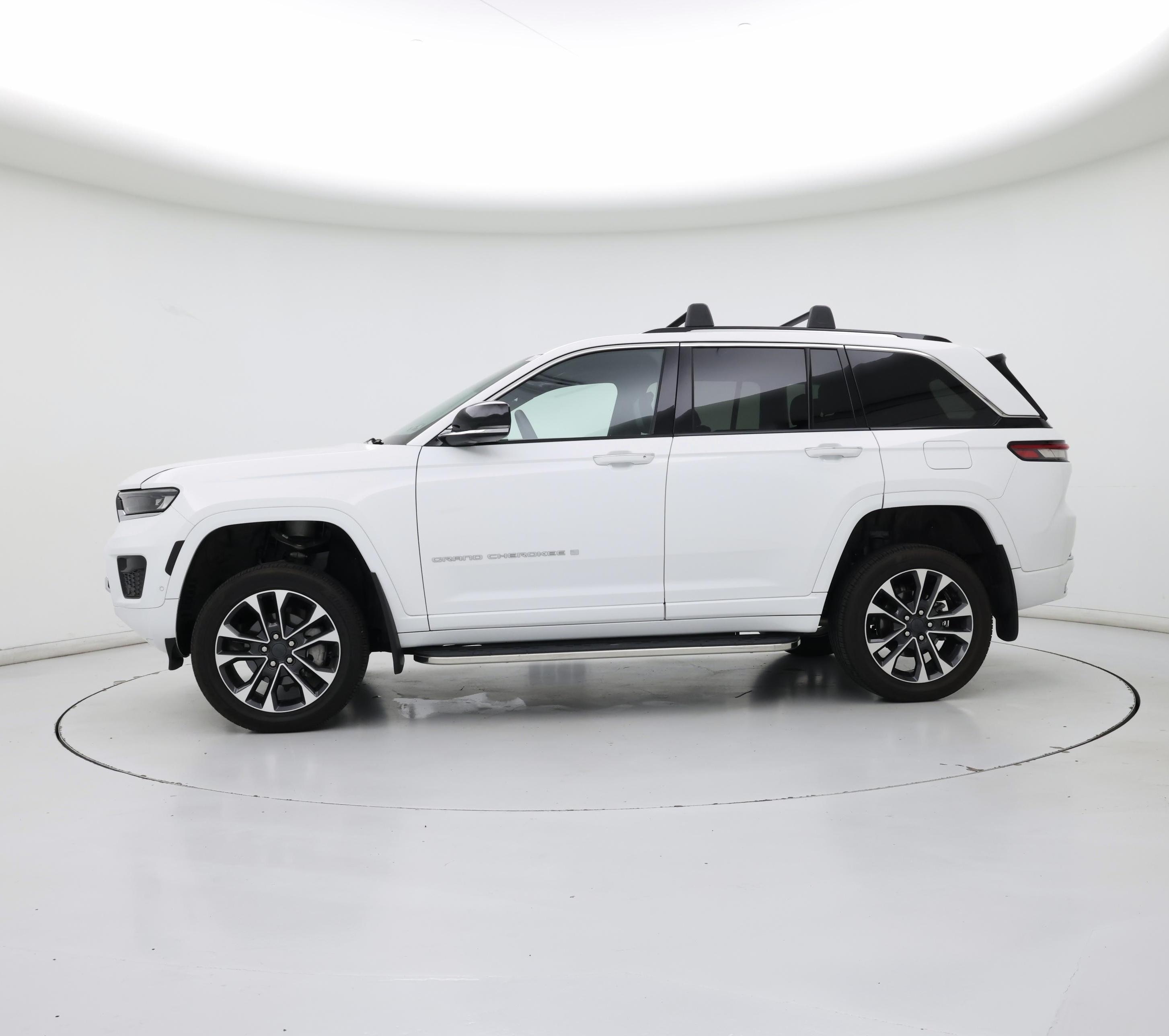 Thumbnail: 2024 Jeep Grand Cherokee - 3