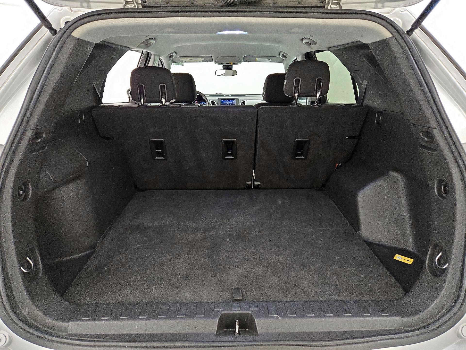 Thumbnail: 2020 Chevrolet Equinox - 20