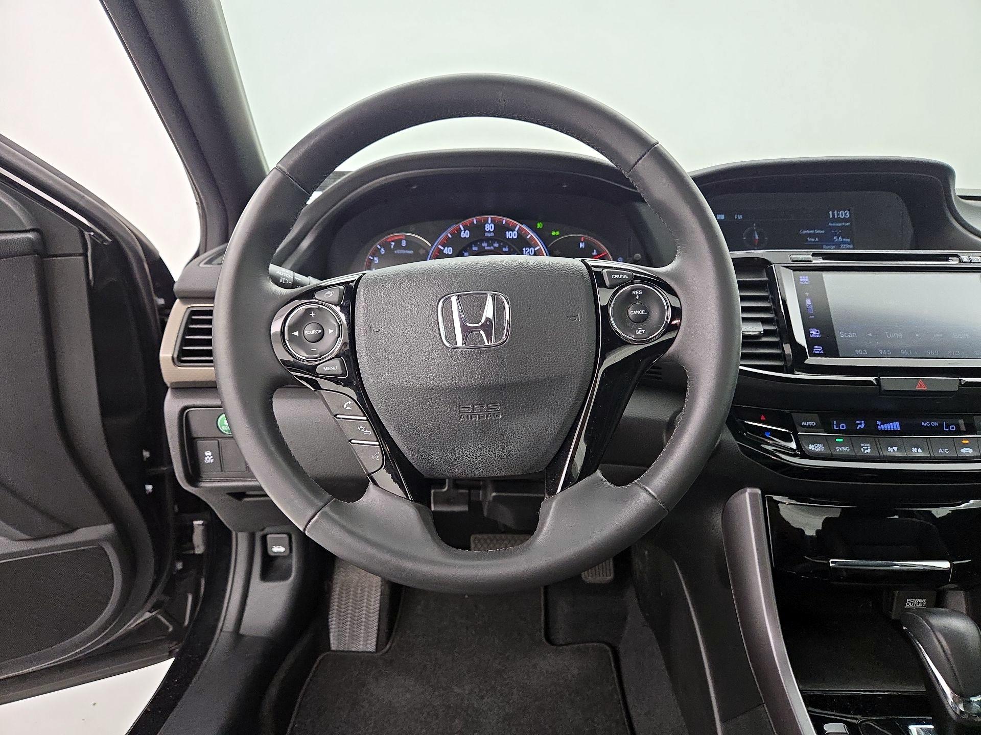 Thumbnail: 2016 Honda Accord - 10