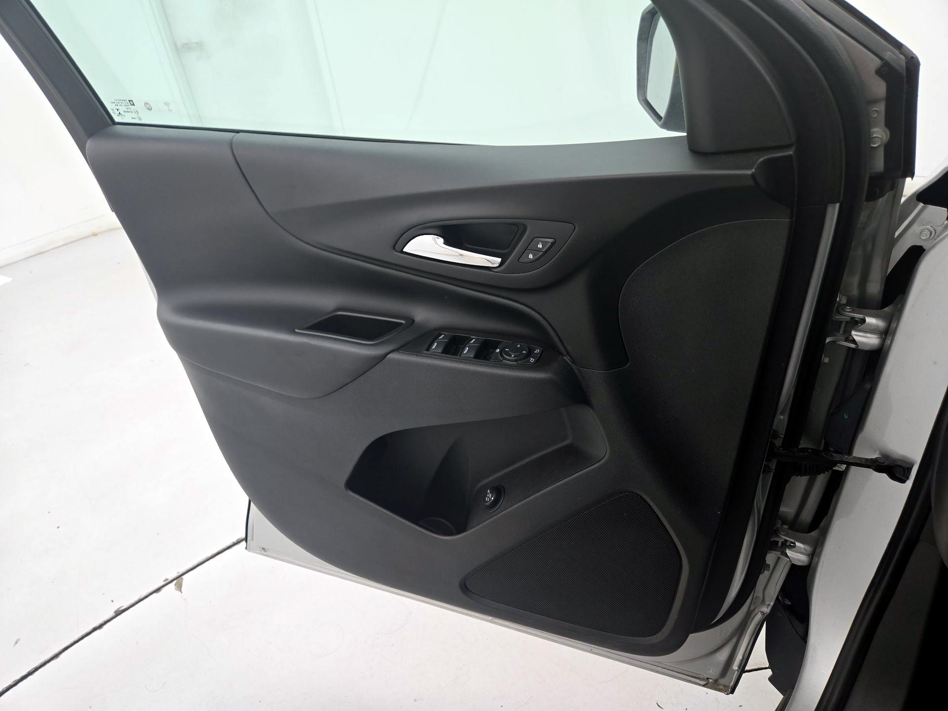 Thumbnail: 2021 Chevrolet Equinox - 12