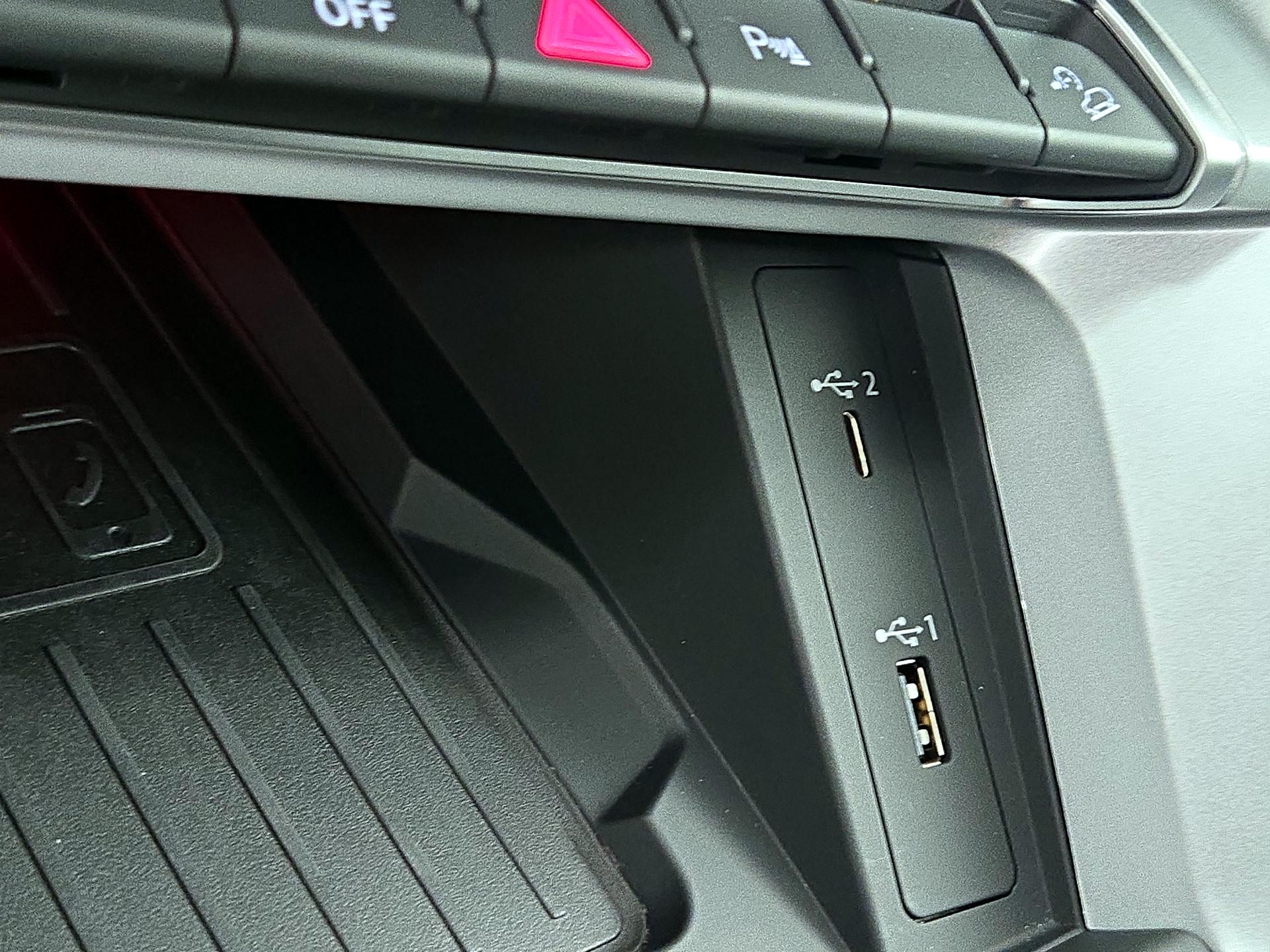Thumbnail: 2021 Audi Q3 - 18