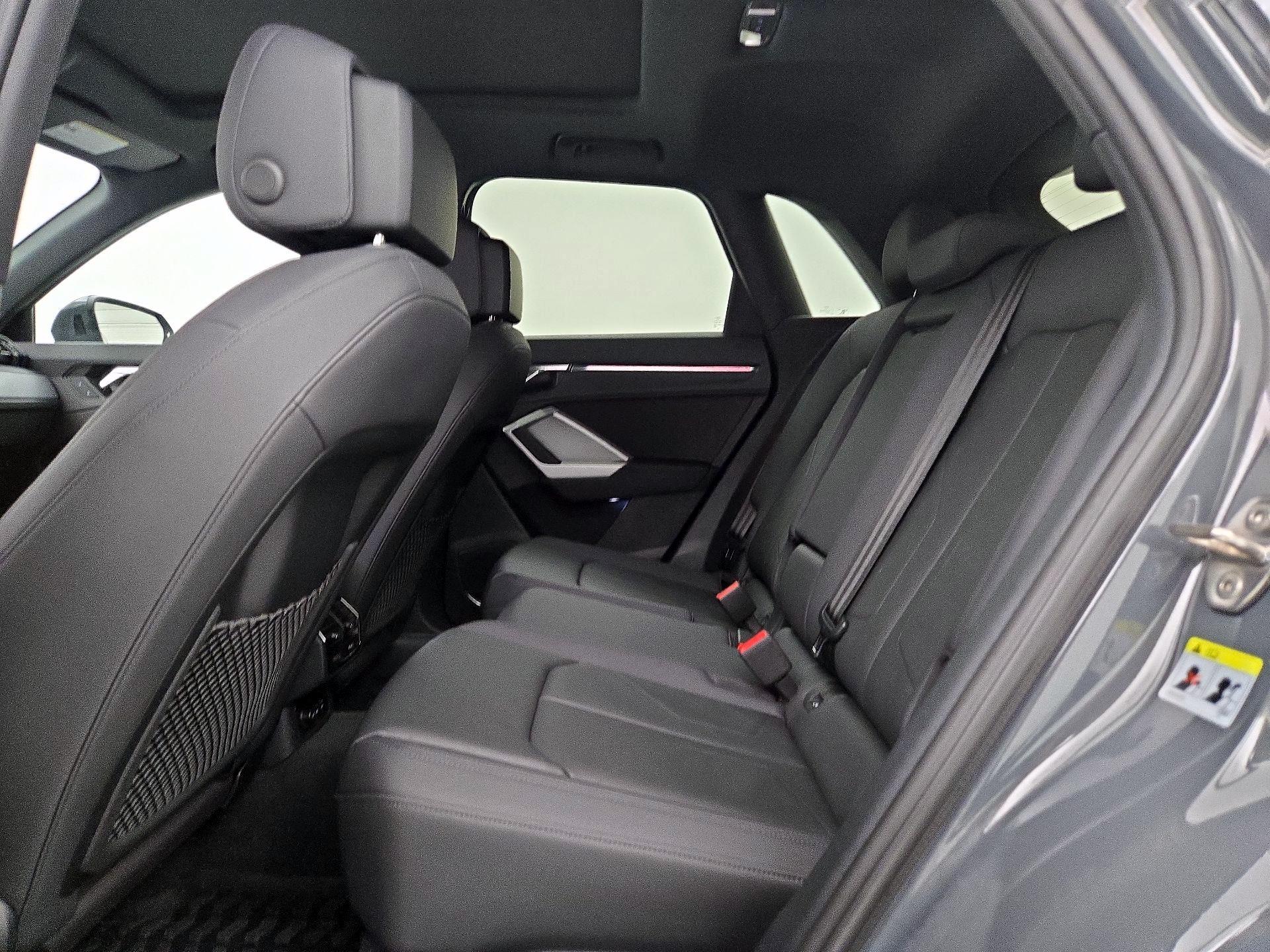 Thumbnail: 2021 Audi Q3 - 20