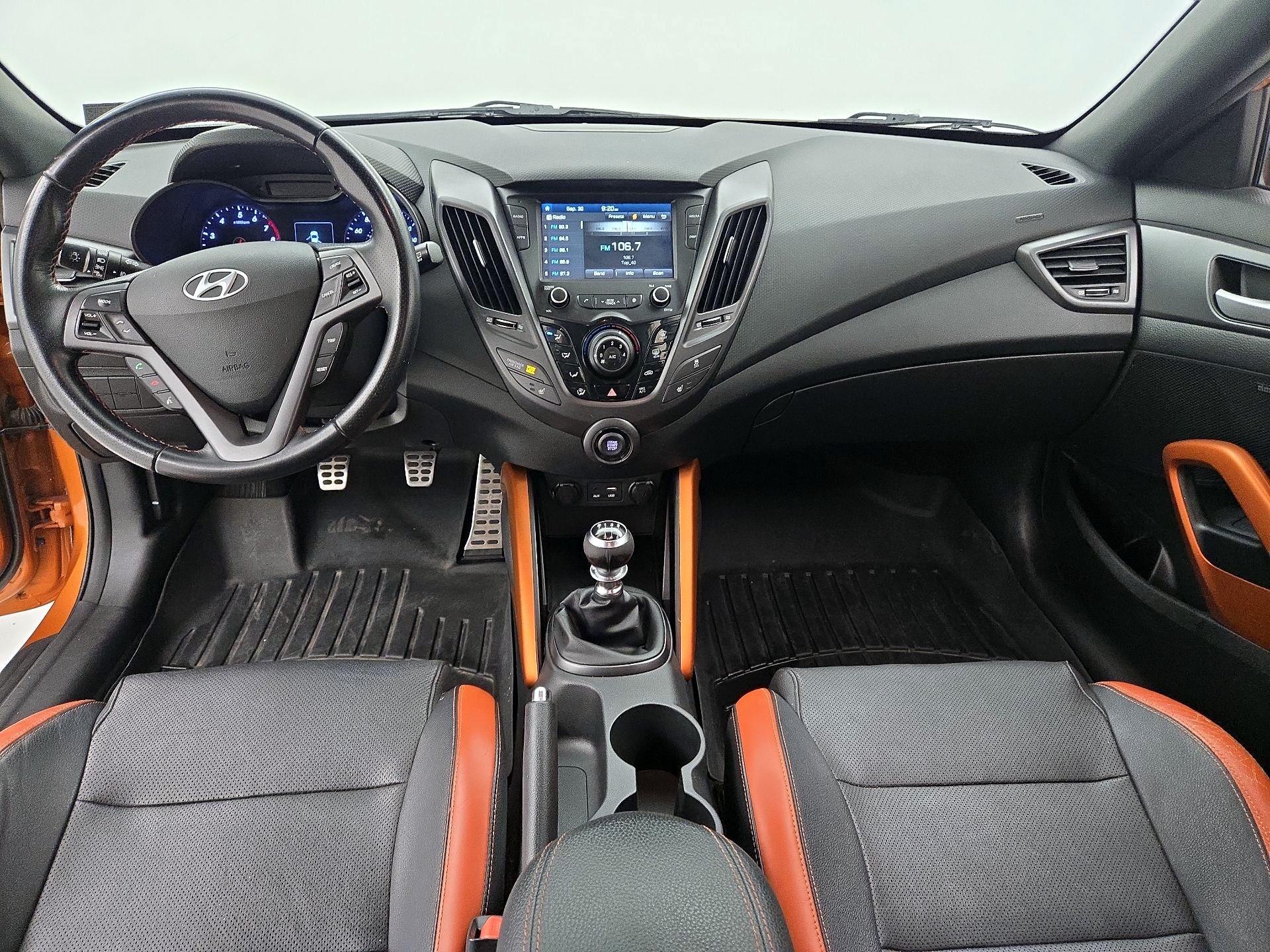 Thumbnail: 2017 Hyundai Veloster - 9