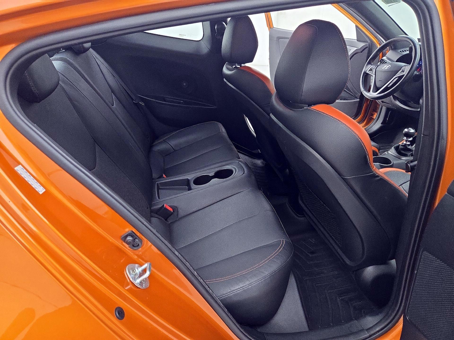 Thumbnail: 2017 Hyundai Veloster - 19