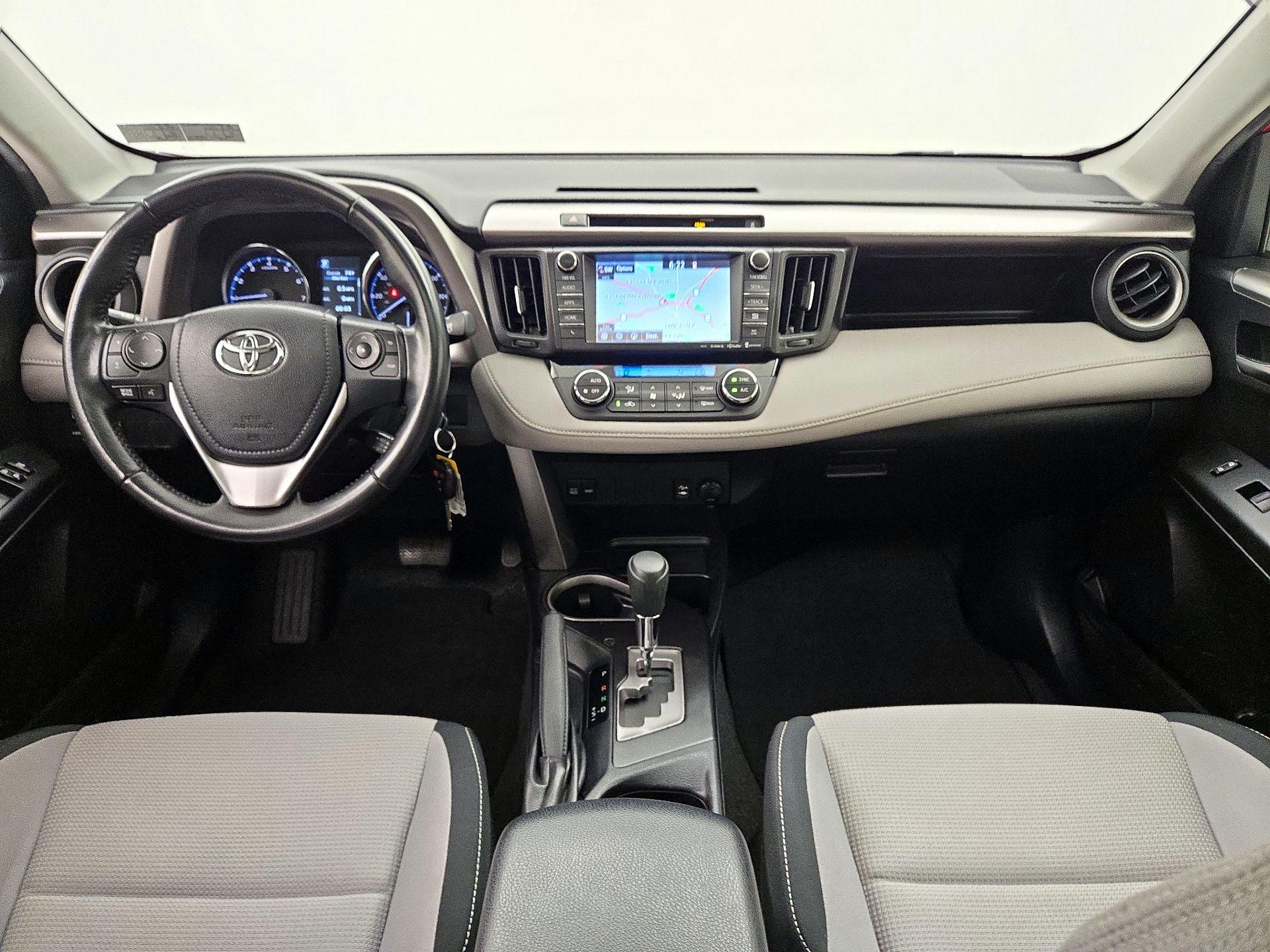 Thumbnail: 2016 Toyota RAV4 - 9