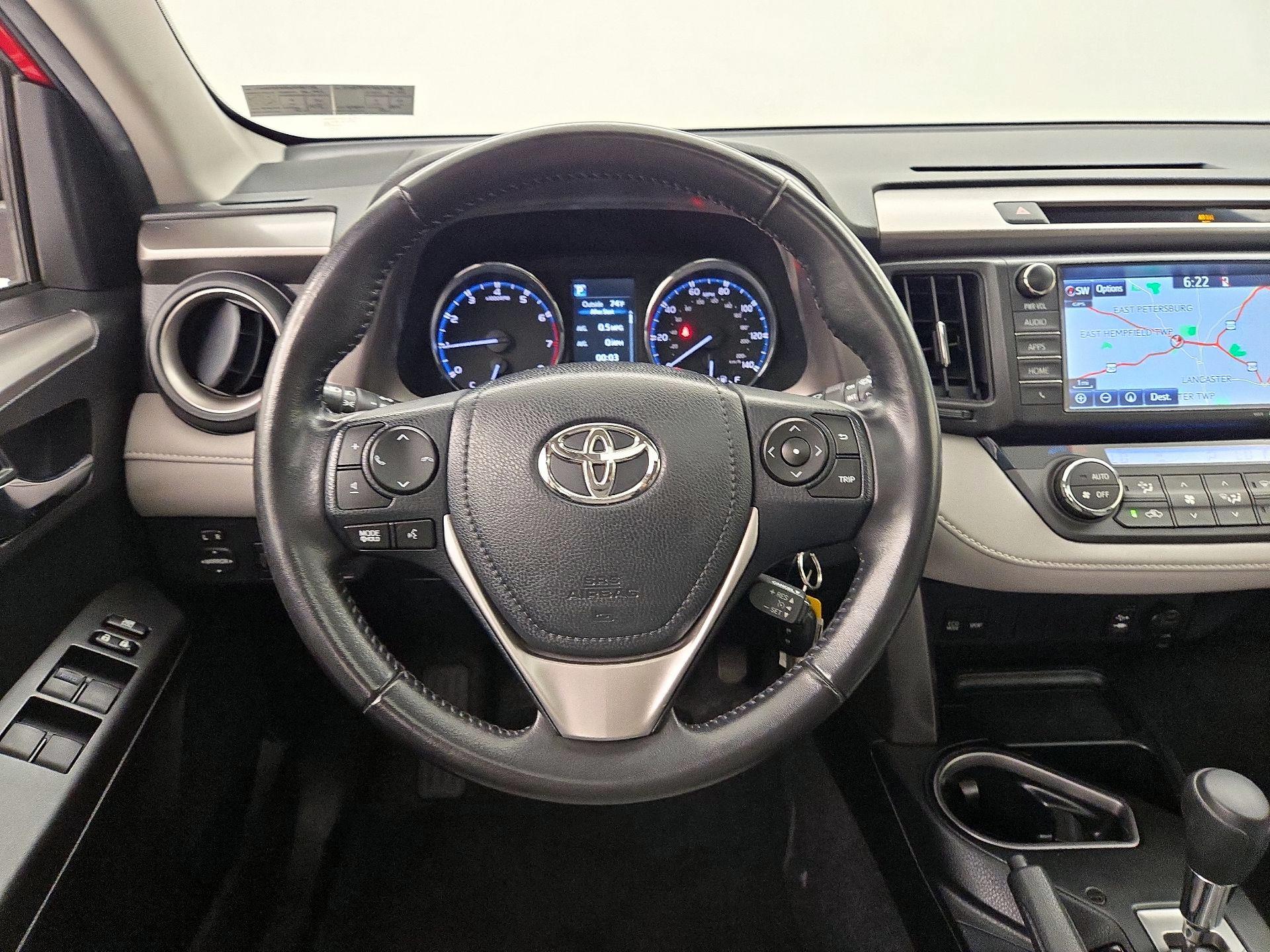 Thumbnail: 2016 Toyota RAV4 - 10
