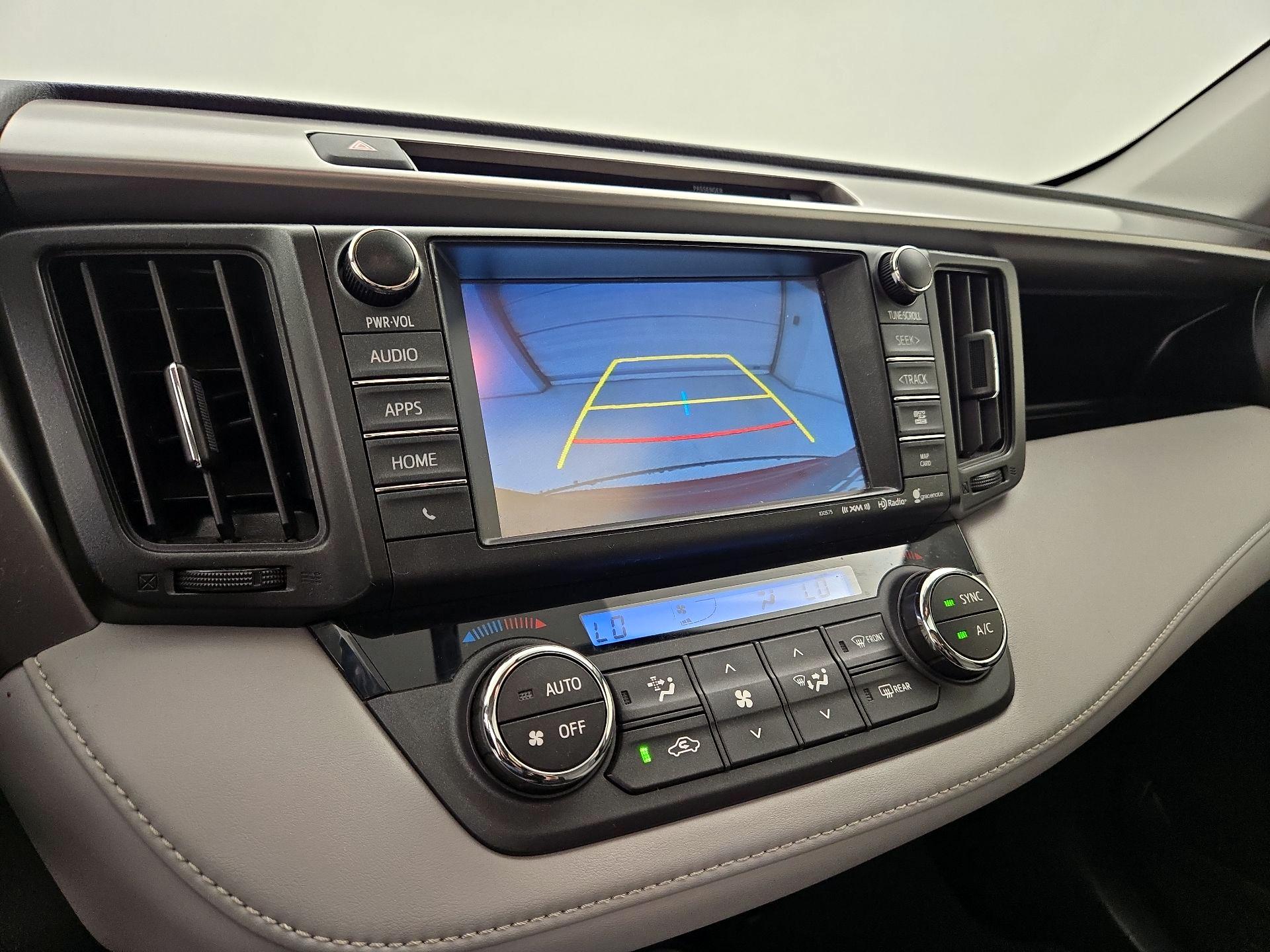 Thumbnail: 2016 Toyota RAV4 - 15