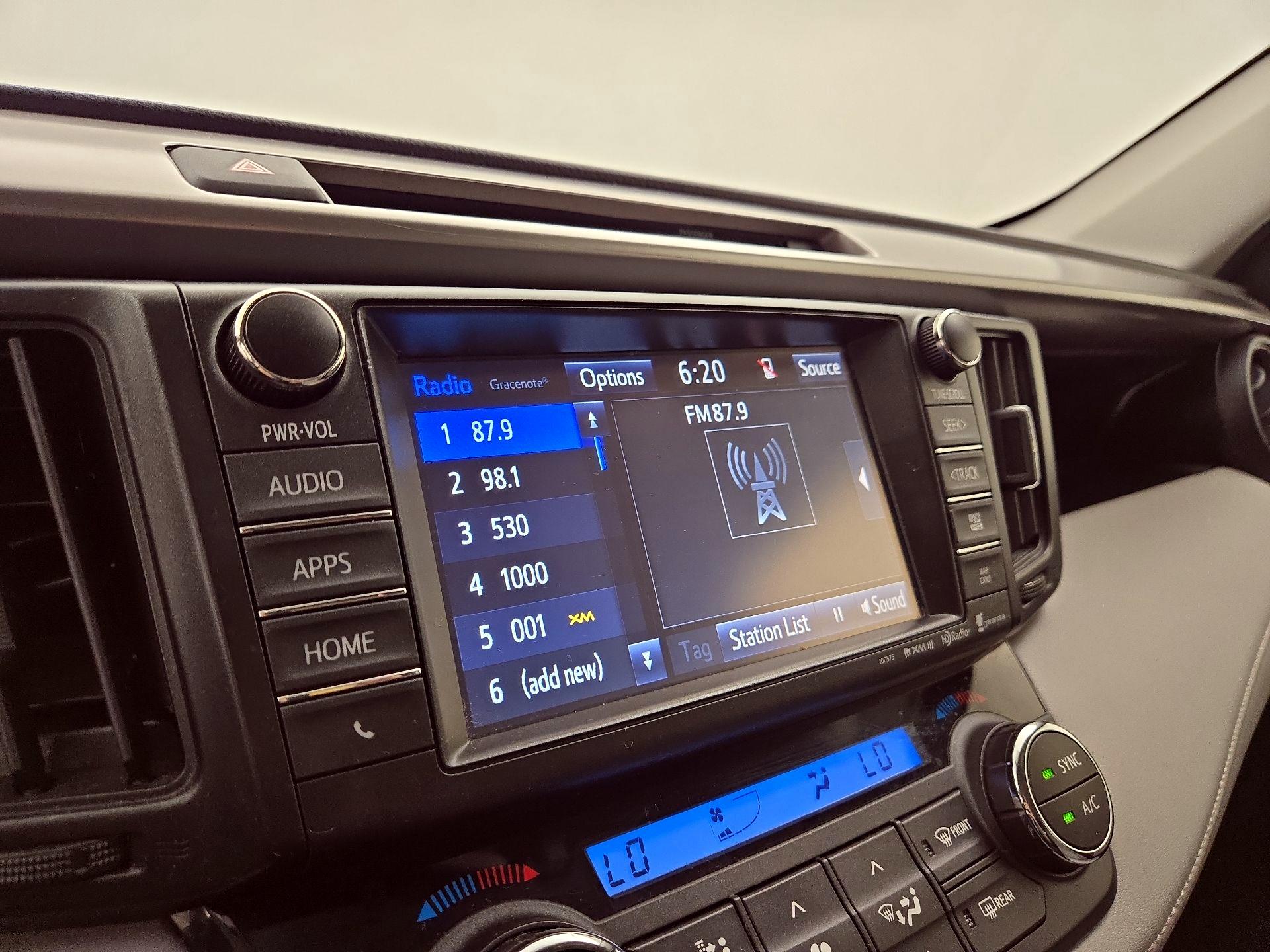 Thumbnail: 2016 Toyota RAV4 - 16