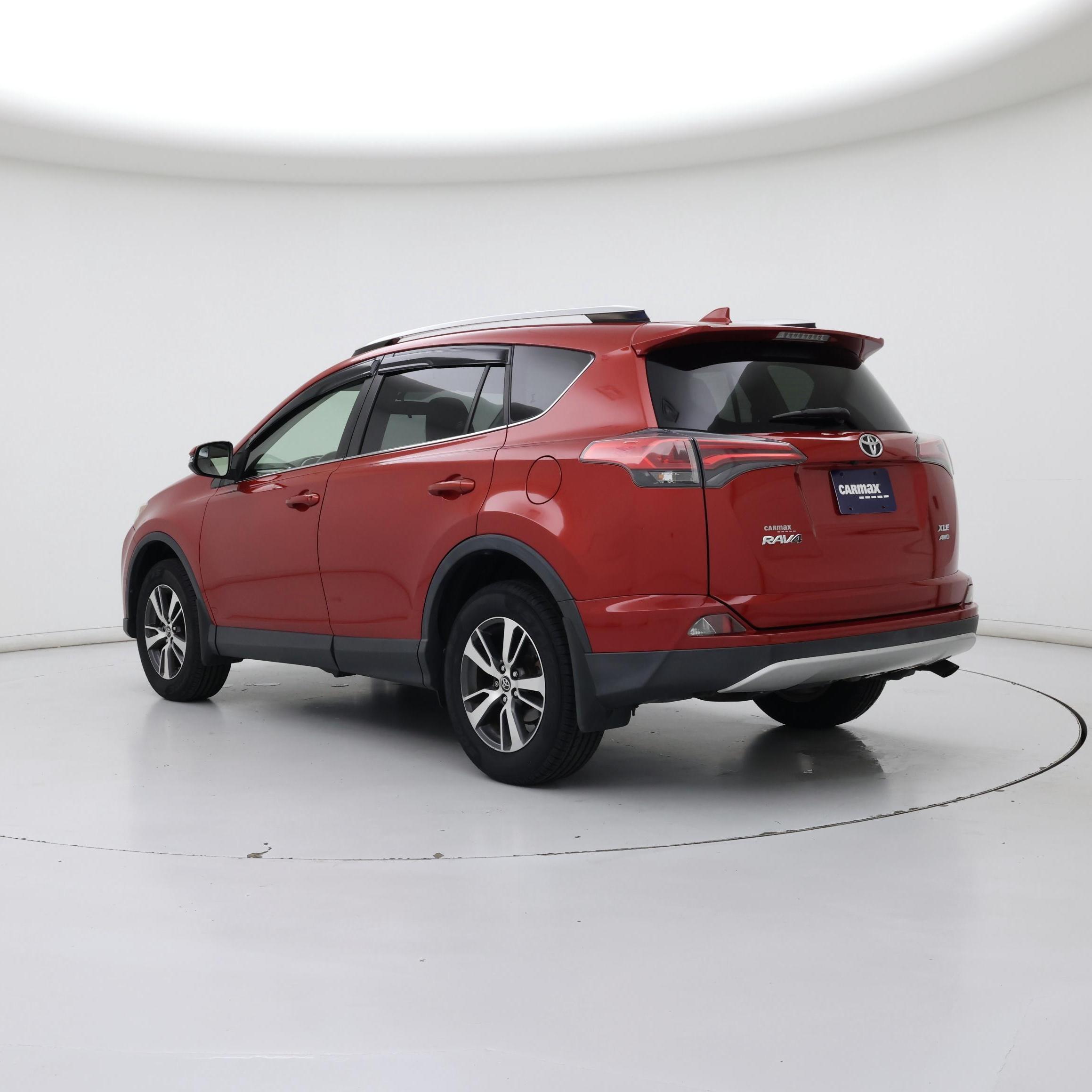 Thumbnail: 2016 Toyota RAV4 - 2