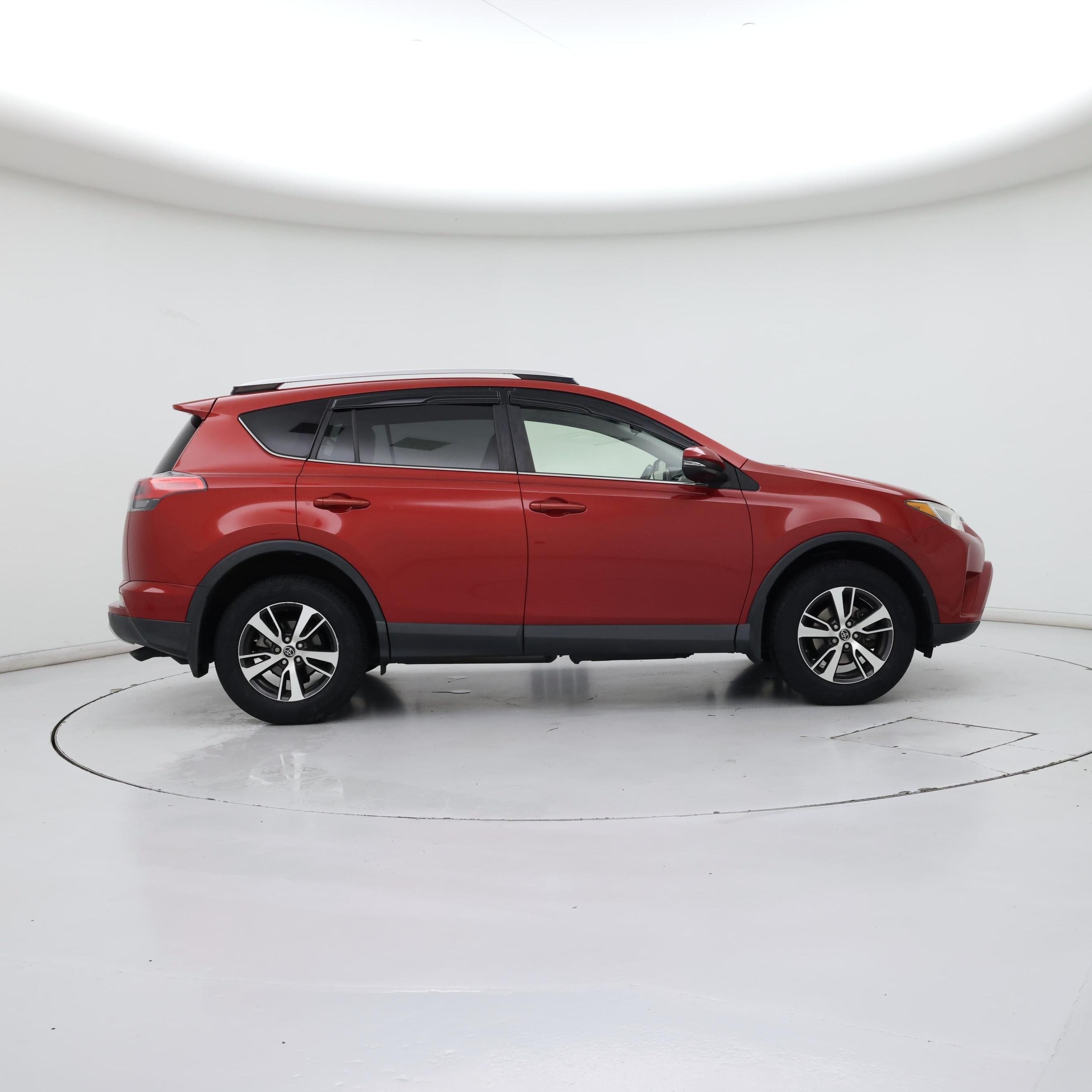 Thumbnail: 2016 Toyota RAV4 - 7