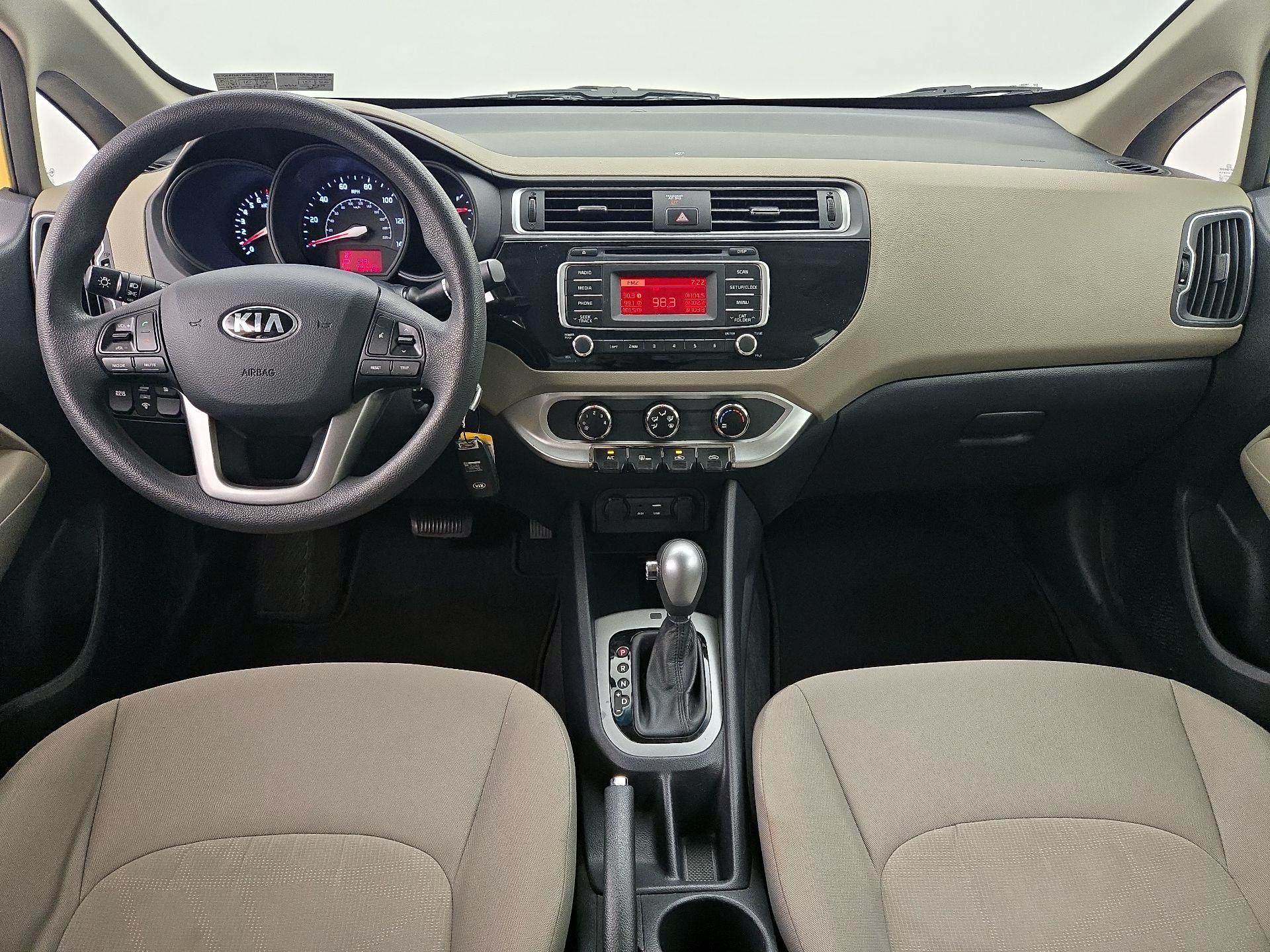 Thumbnail: 2016 Kia Rio - 9