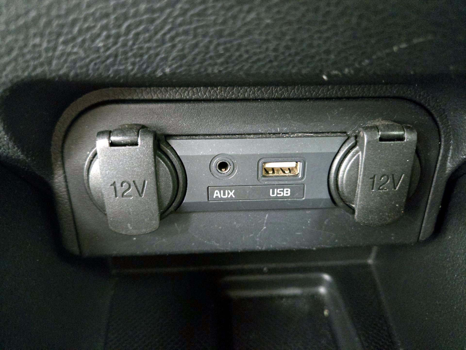 Thumbnail: 2016 Kia Rio - 17