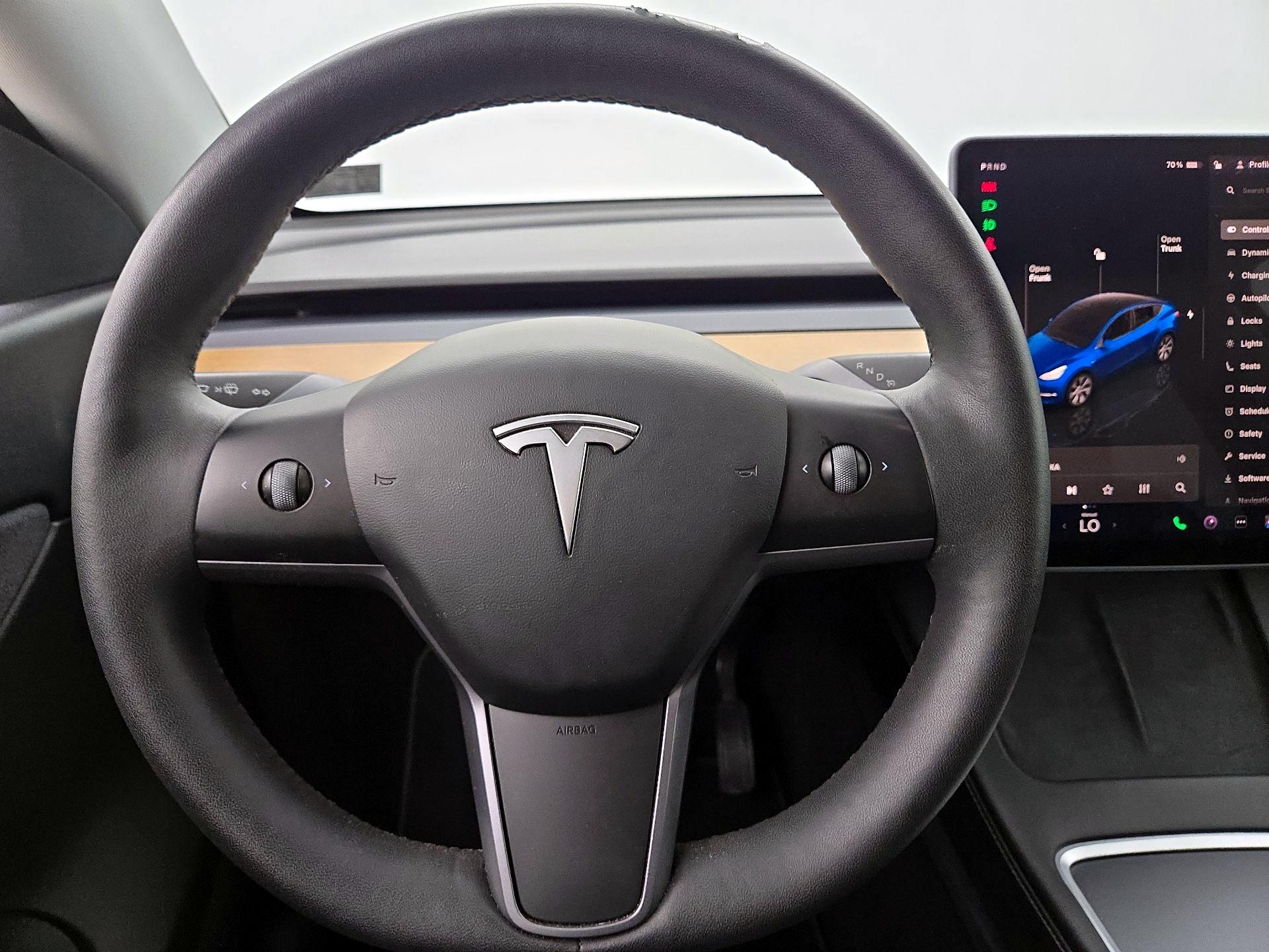 Thumbnail: 2022 Tesla Model Y - 10