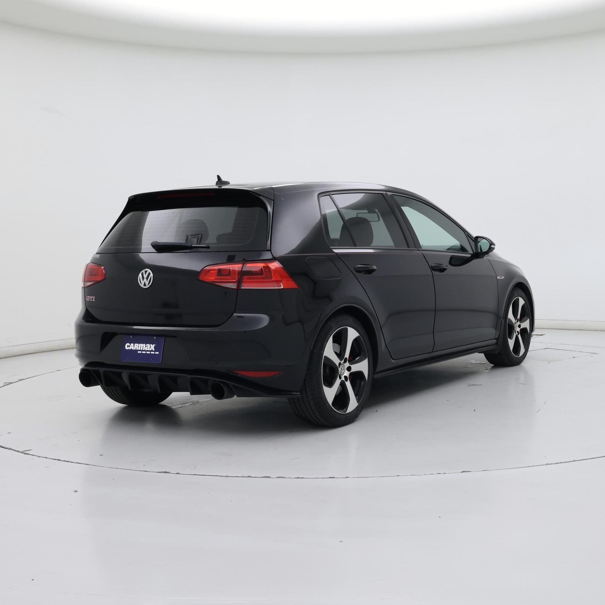 Thumbnail: 2016 Volkswagen Golf - 8