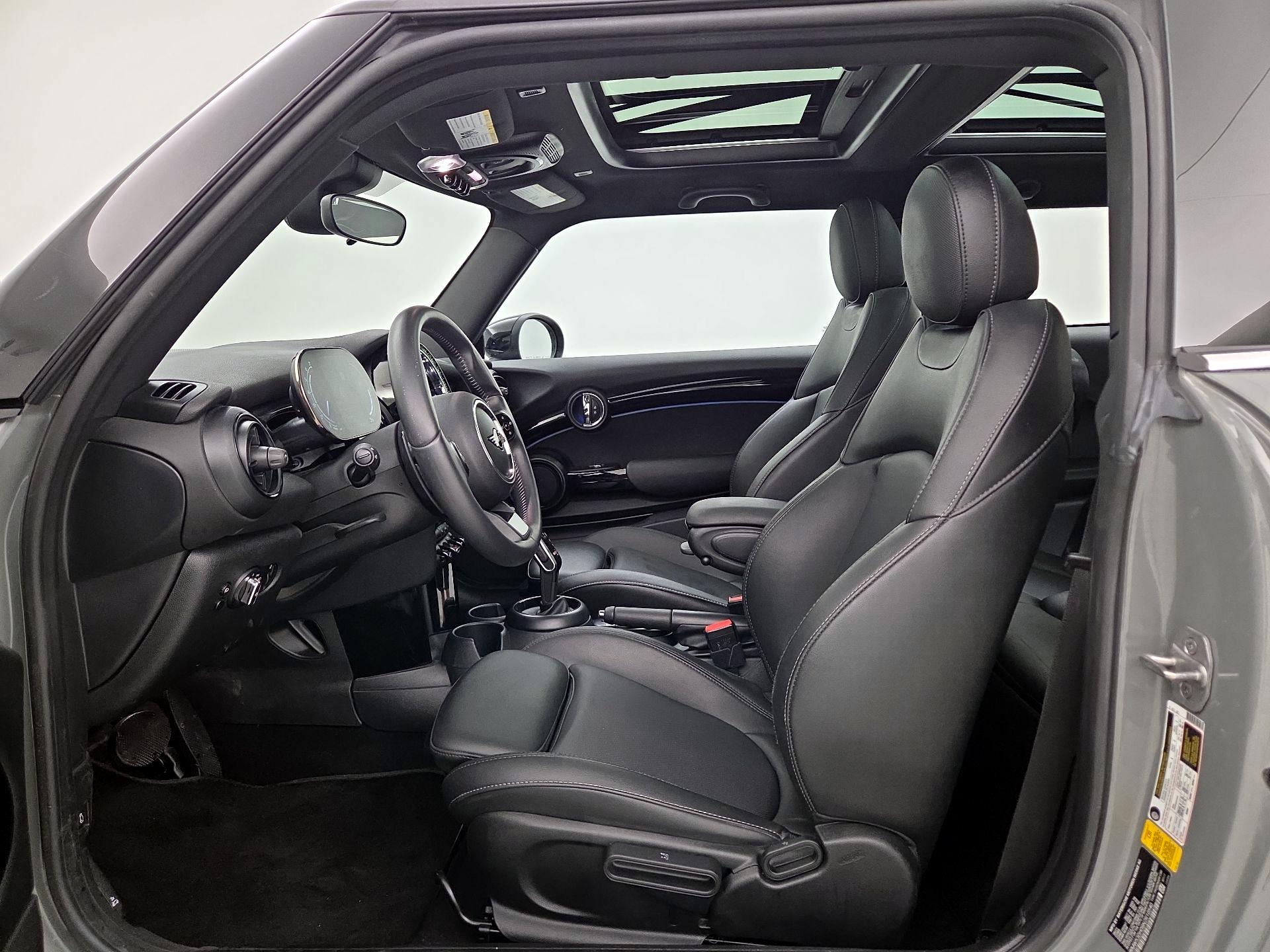 Thumbnail: 2022 MINI Cooper Hardtop - 11