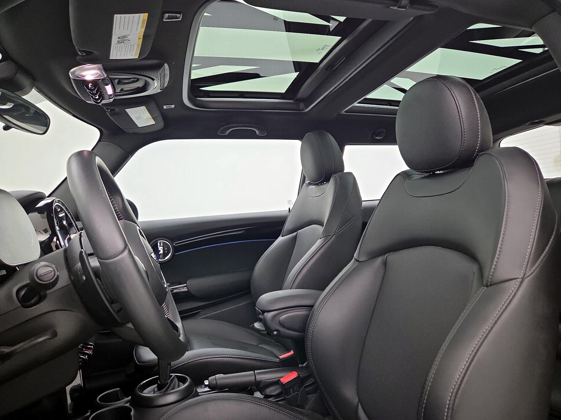 Thumbnail: 2022 MINI Cooper Hardtop - 19